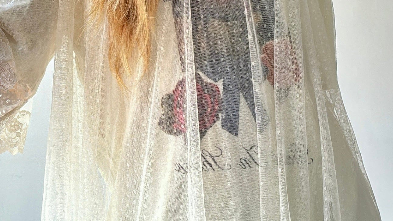 Kimchi Blue T-shirt, Kimchi Blue, Sistergolden