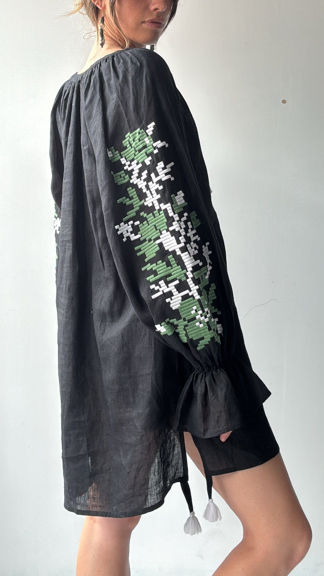 March 11 Black Linen Dress/Green, March 11 March 11 Black Linen Dress/Green, March 11