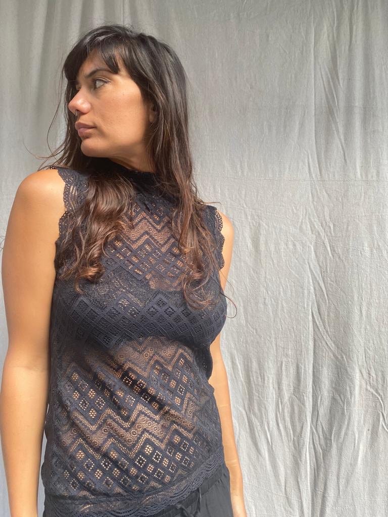 Princess Goes Hollywood Crops Campy Princess Top