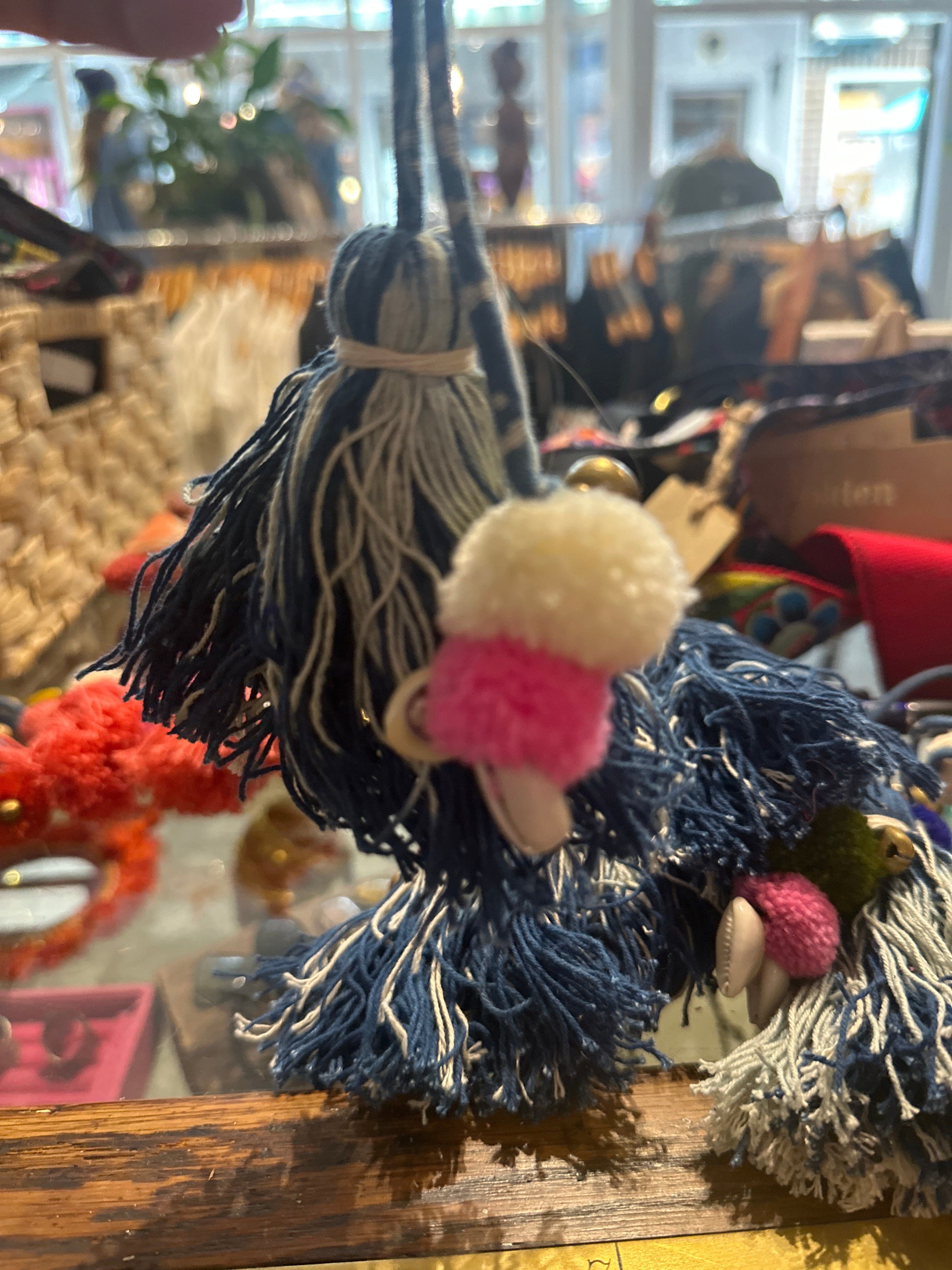 SisterGolden Apparel & Accessories 2 Leg Tassel Keyring