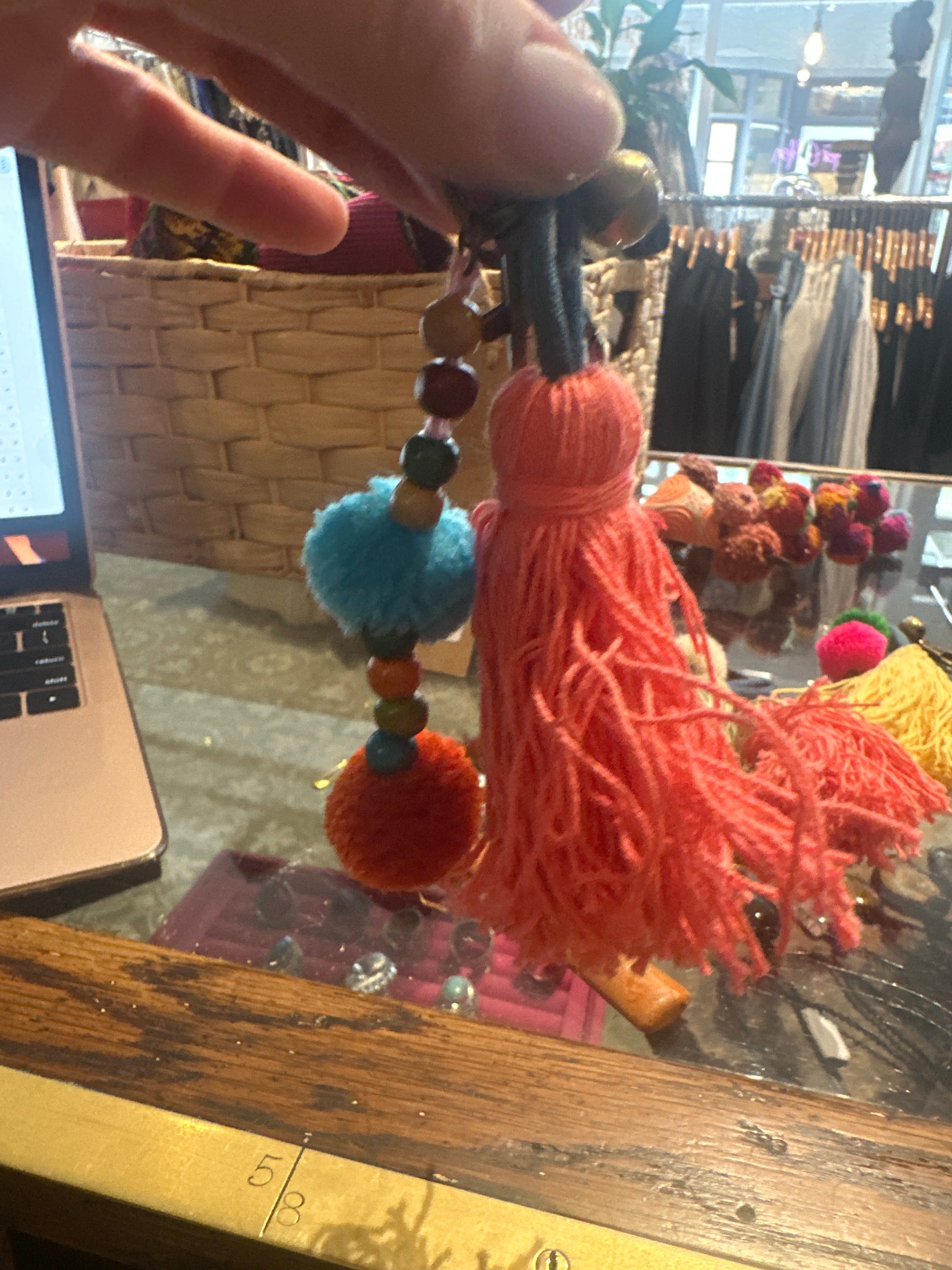 SisterGolden Apparel & Accessories 2 Leg Tassel Keyring