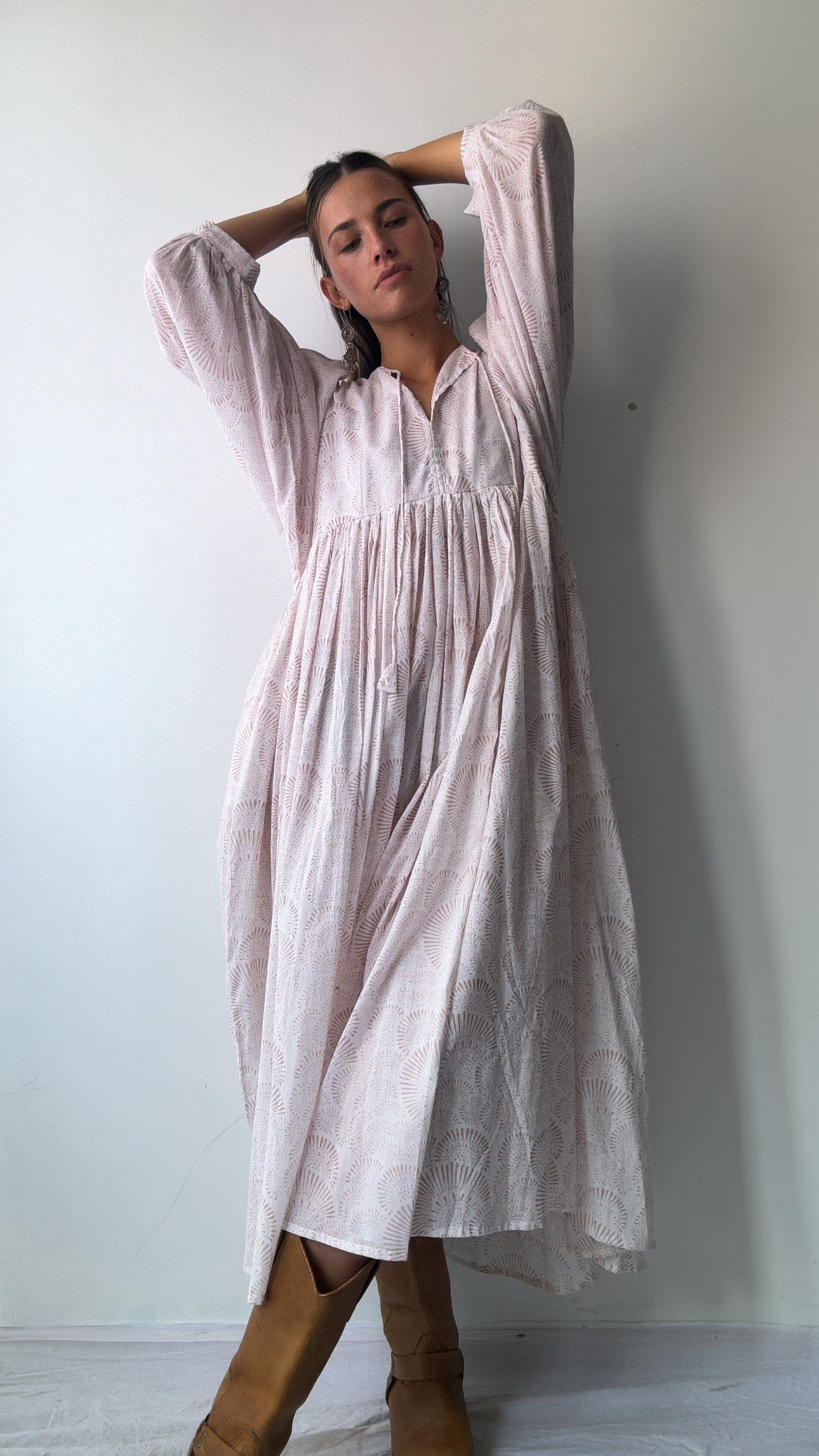 Anya Midi Lantern Sleeve Dress, Sistergolden, Sistergolden