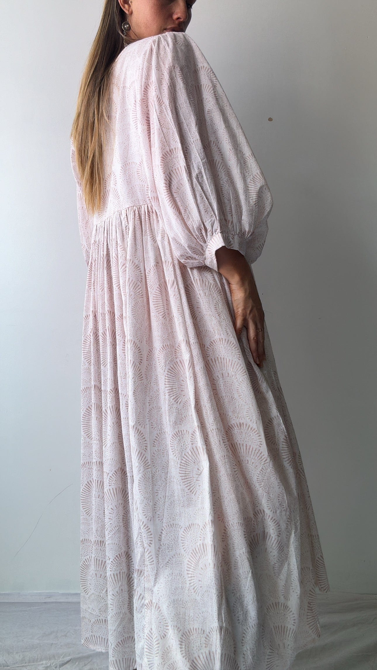 Anya Midi Lantern Sleeve Dress, Sistergolden, Sistergolden