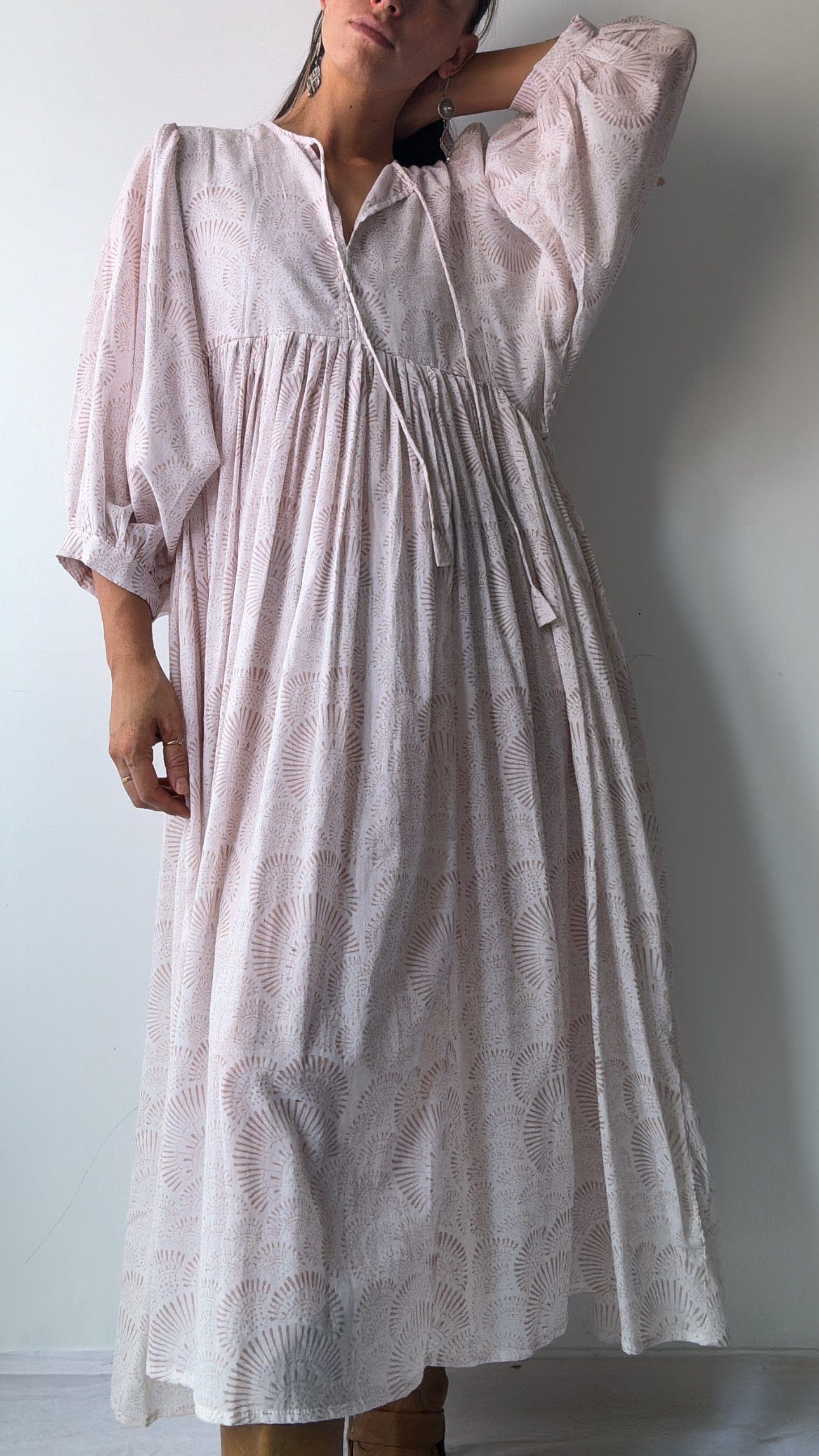 Anya Midi Lantern Sleeve Dress, Sistergolden, Sistergolden
