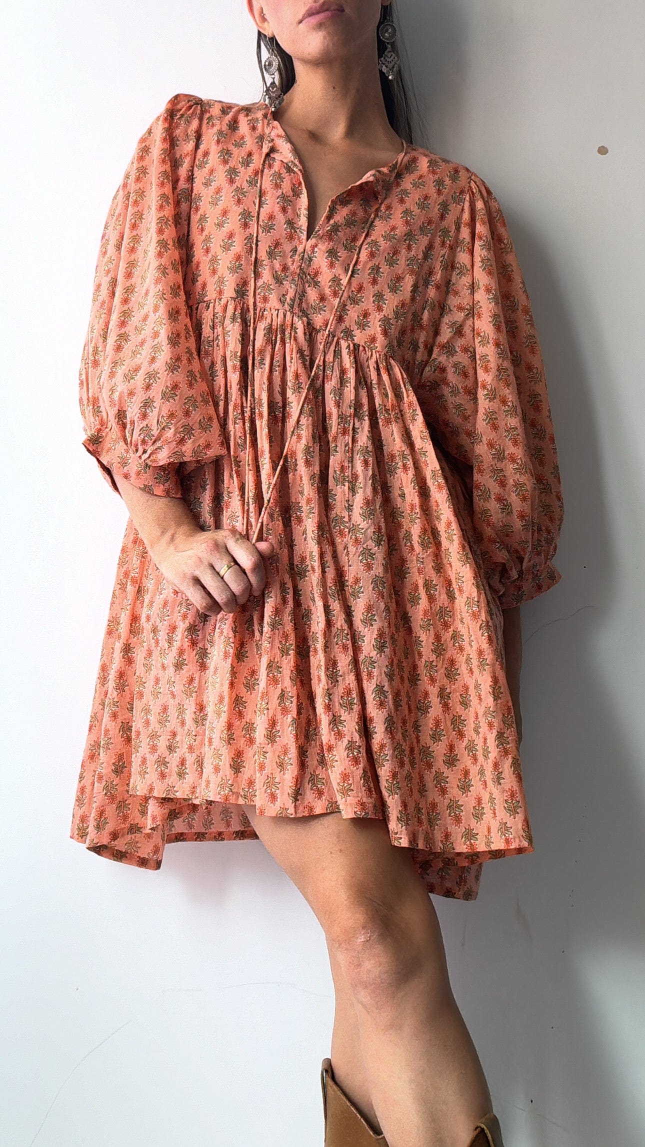 Sistergolden Apparel & Accessories Apri Short Lantern Sleeve Dress