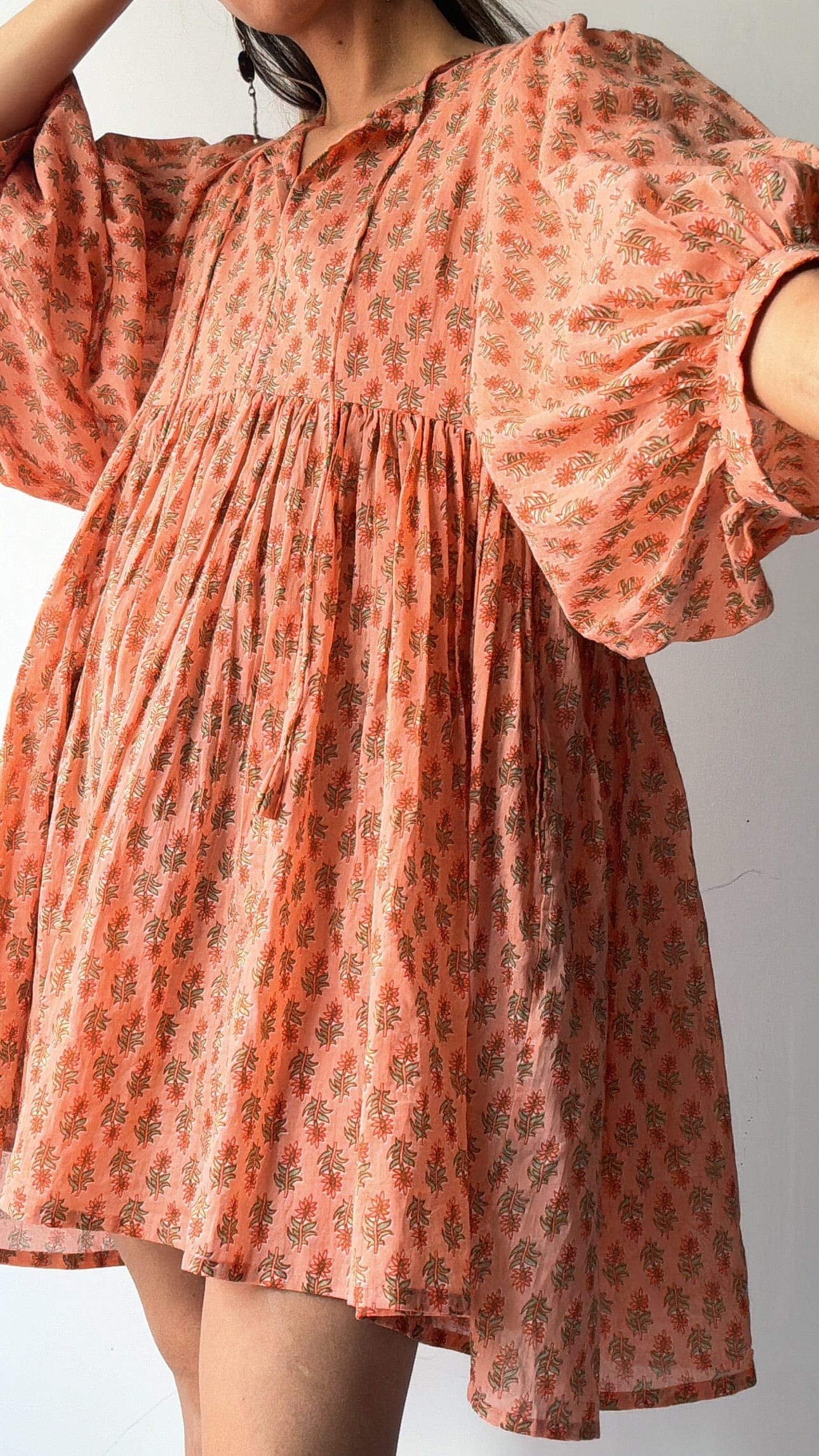 Sistergolden Apparel & Accessories Apri Short Lantern Sleeve Dress