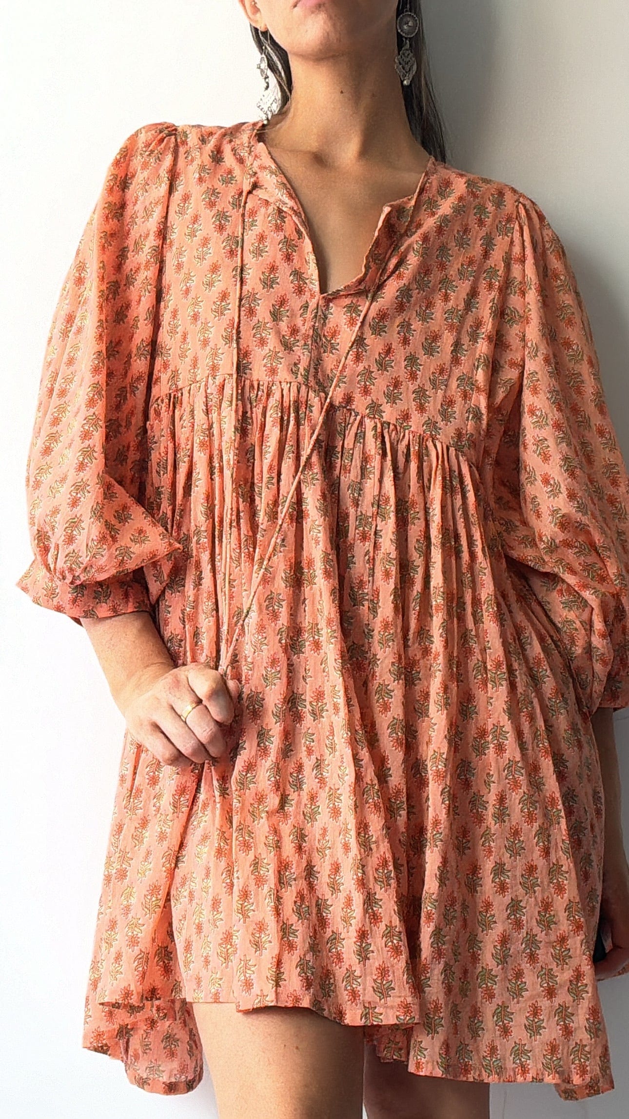 Sistergolden Apparel & Accessories Apri Short Lantern Sleeve Dress