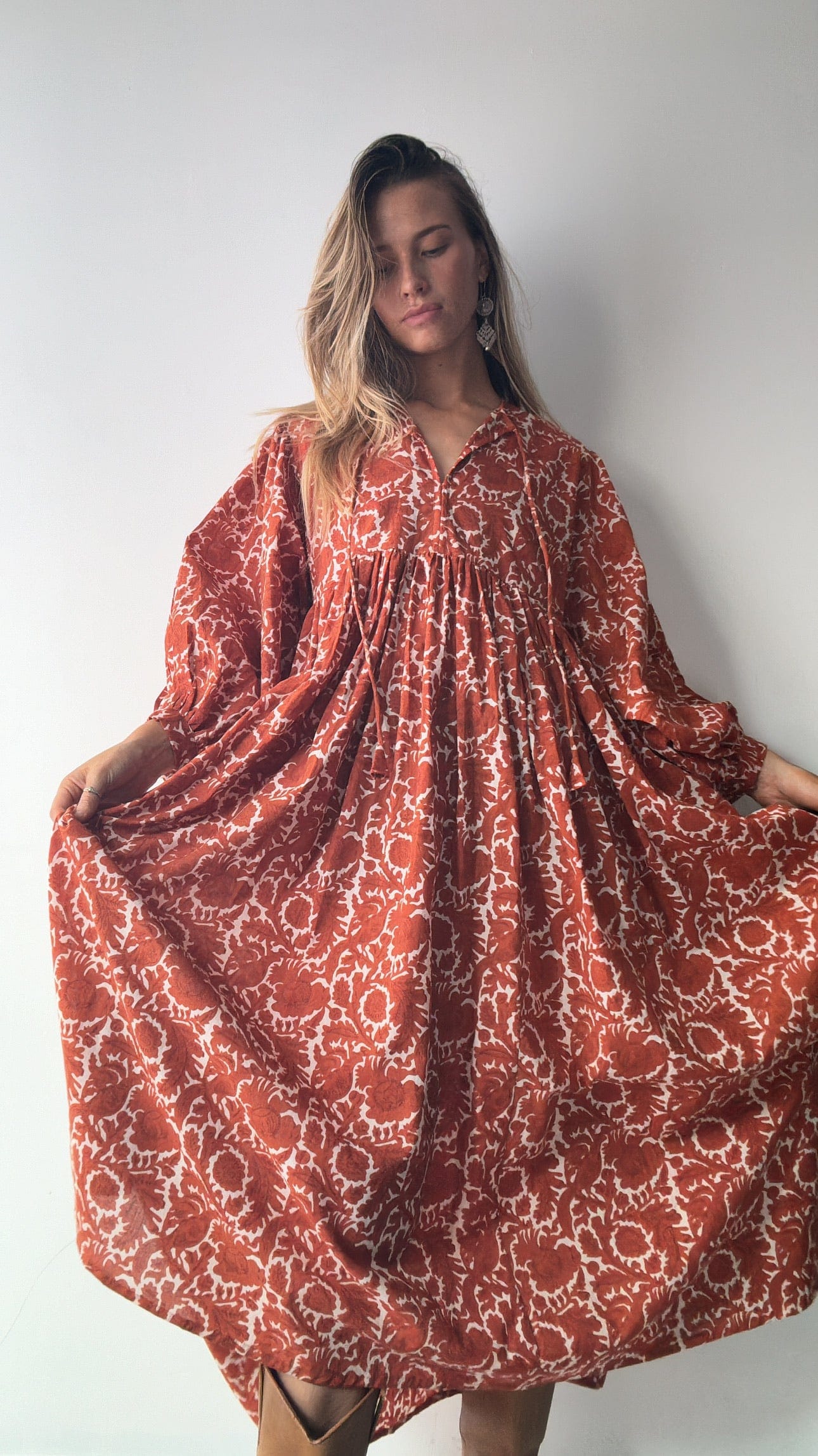 Rus Midi Lantern Sleeve Dress, Sistergolden, Sistergolden