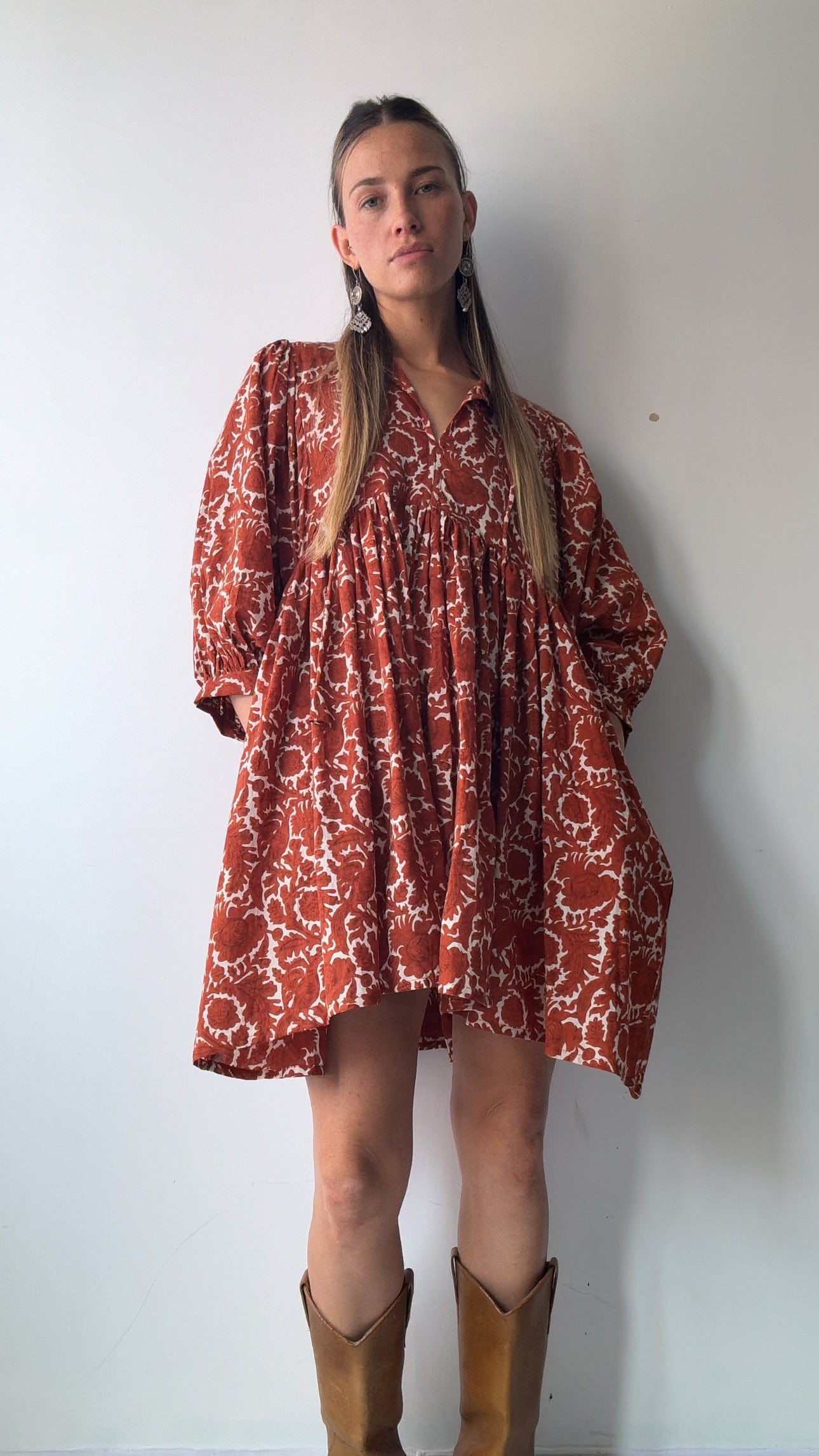 Rus Short Lantern Sleeve Dress, Sistergolden, Sistergolden
