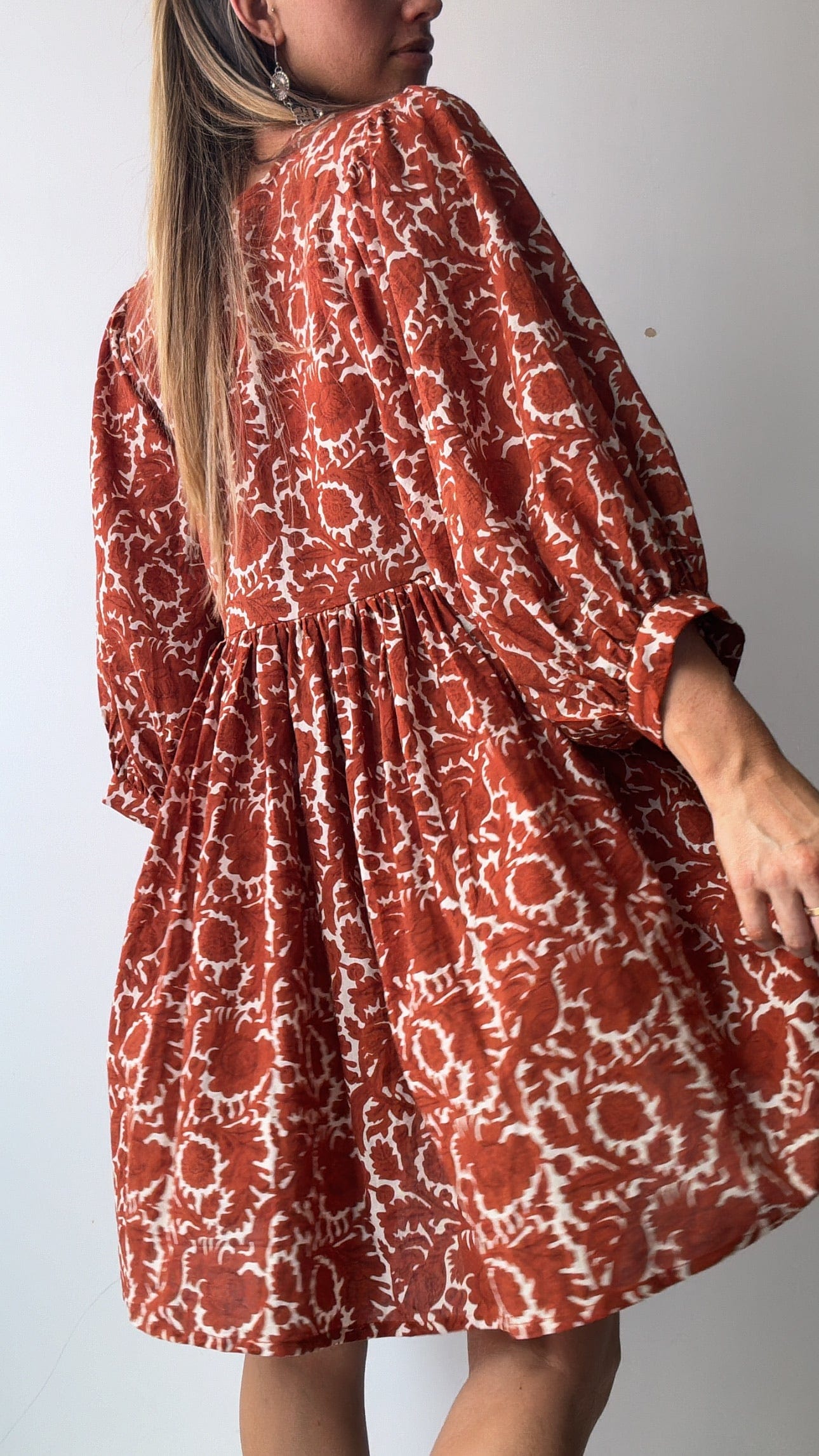 Rus Short Lantern Sleeve Dress, Sistergolden, Sistergolden