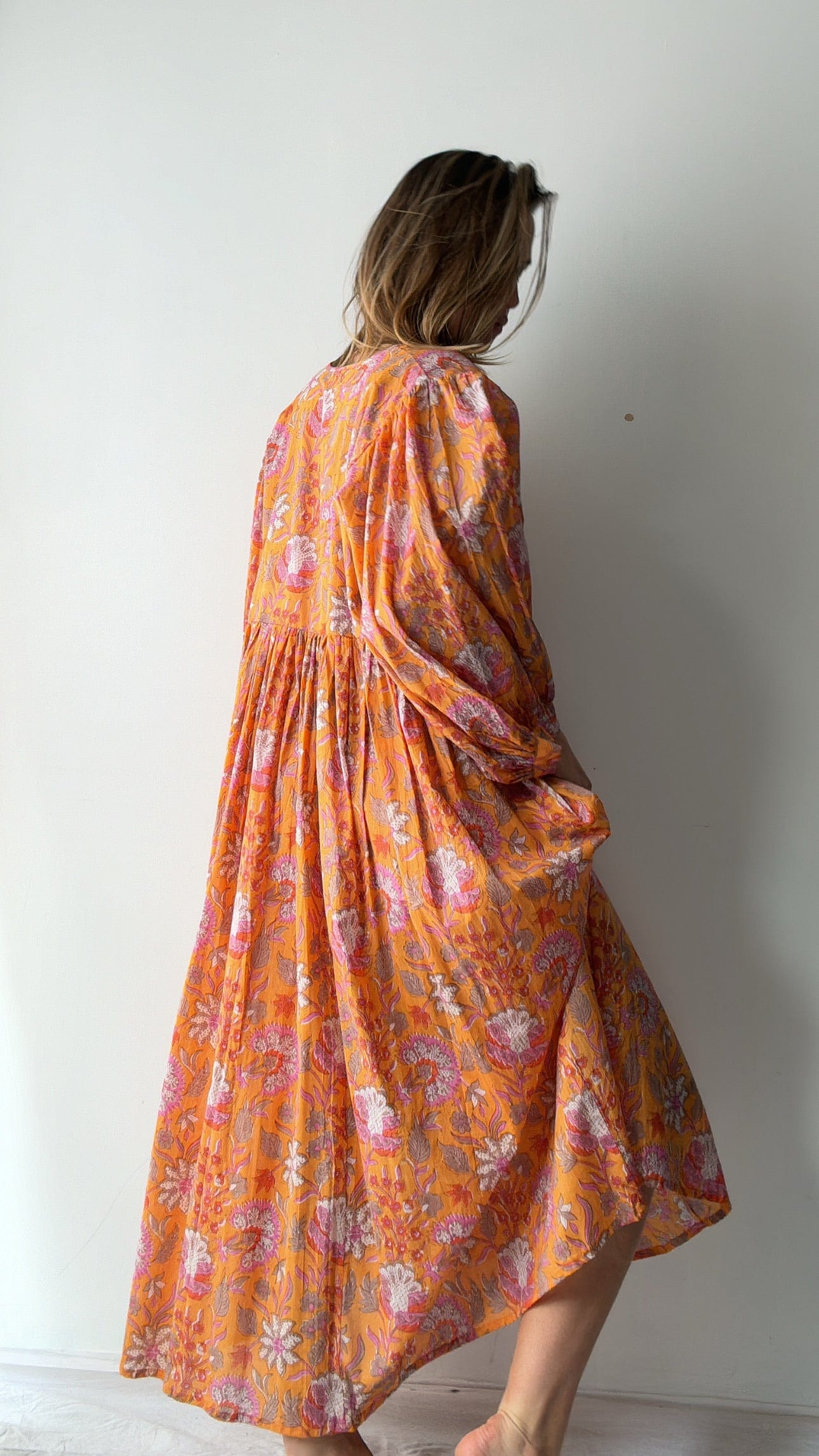 Sistergolden Apparel & Accessories Sano Lantern Sleeve Midi Dress