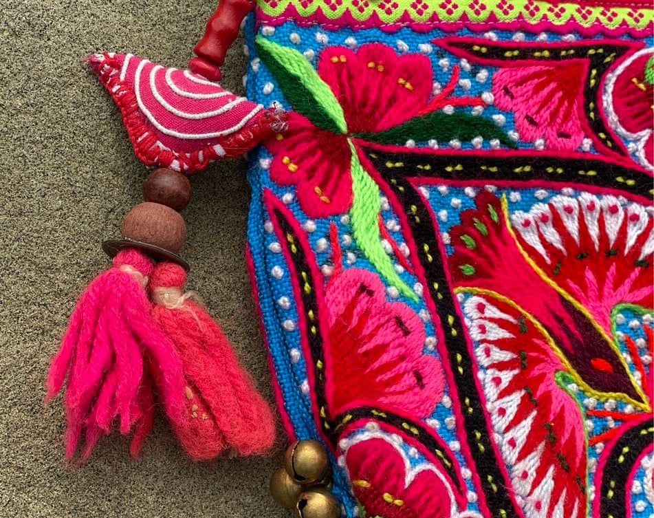 SisterGolden Bags Hmong Flower Cat Clutch