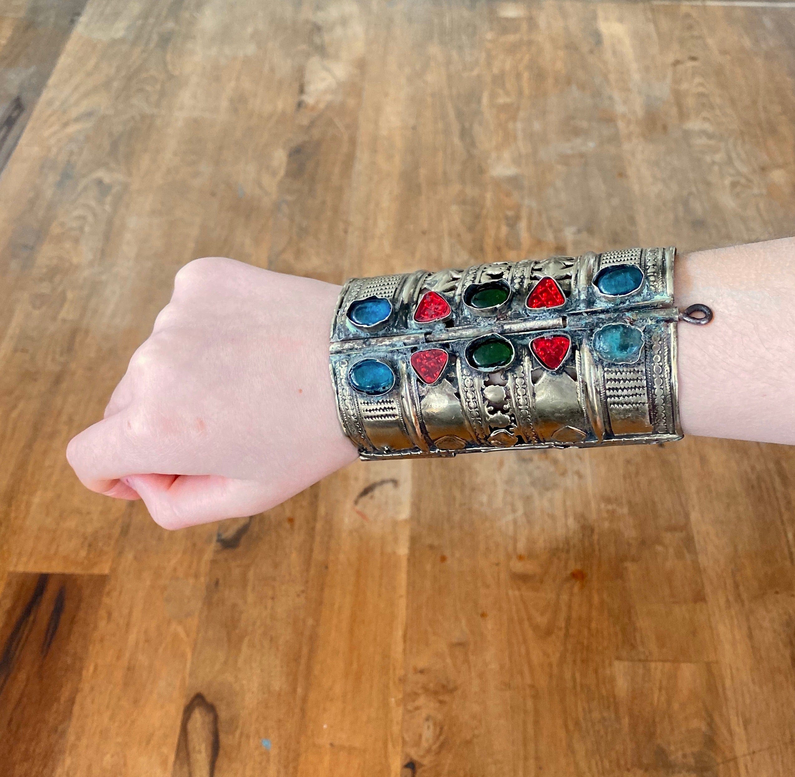 SisterGolden Cuff 5 Stone Hinged Belly Dance Cuff