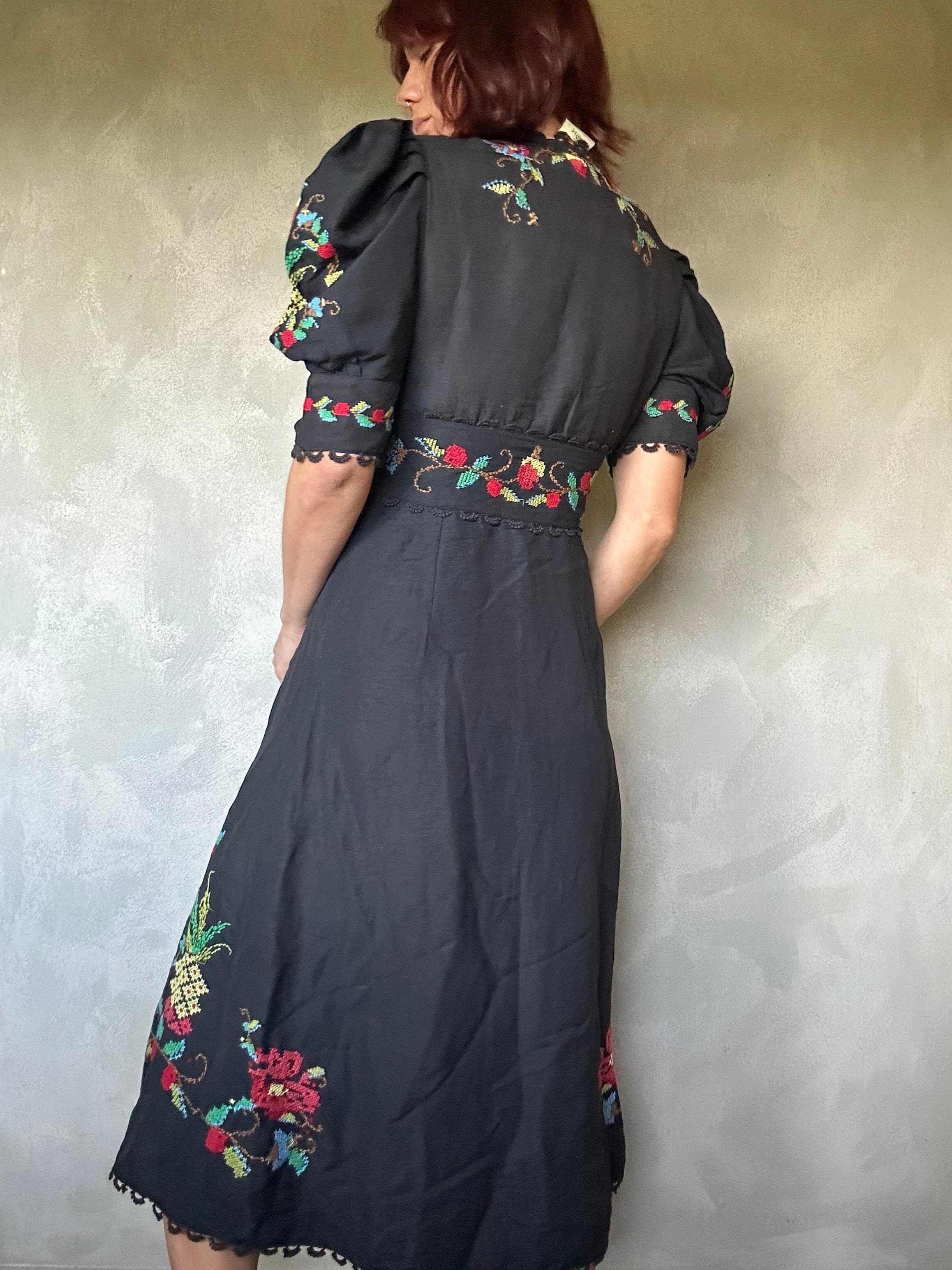 Sistergolden Dress Black Orchard Dress