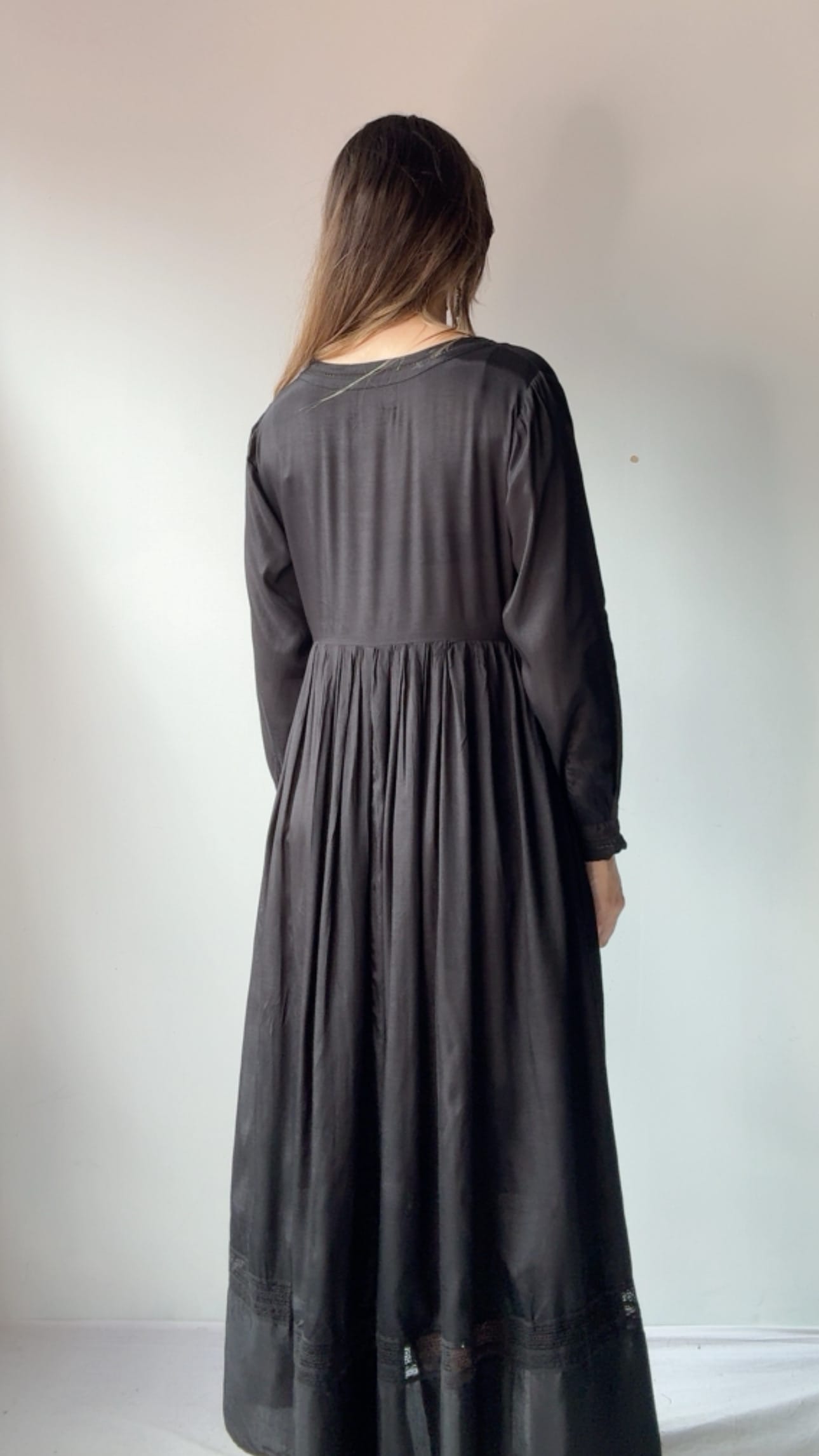 Sistergolden Dress Kimiko Midi Dress
