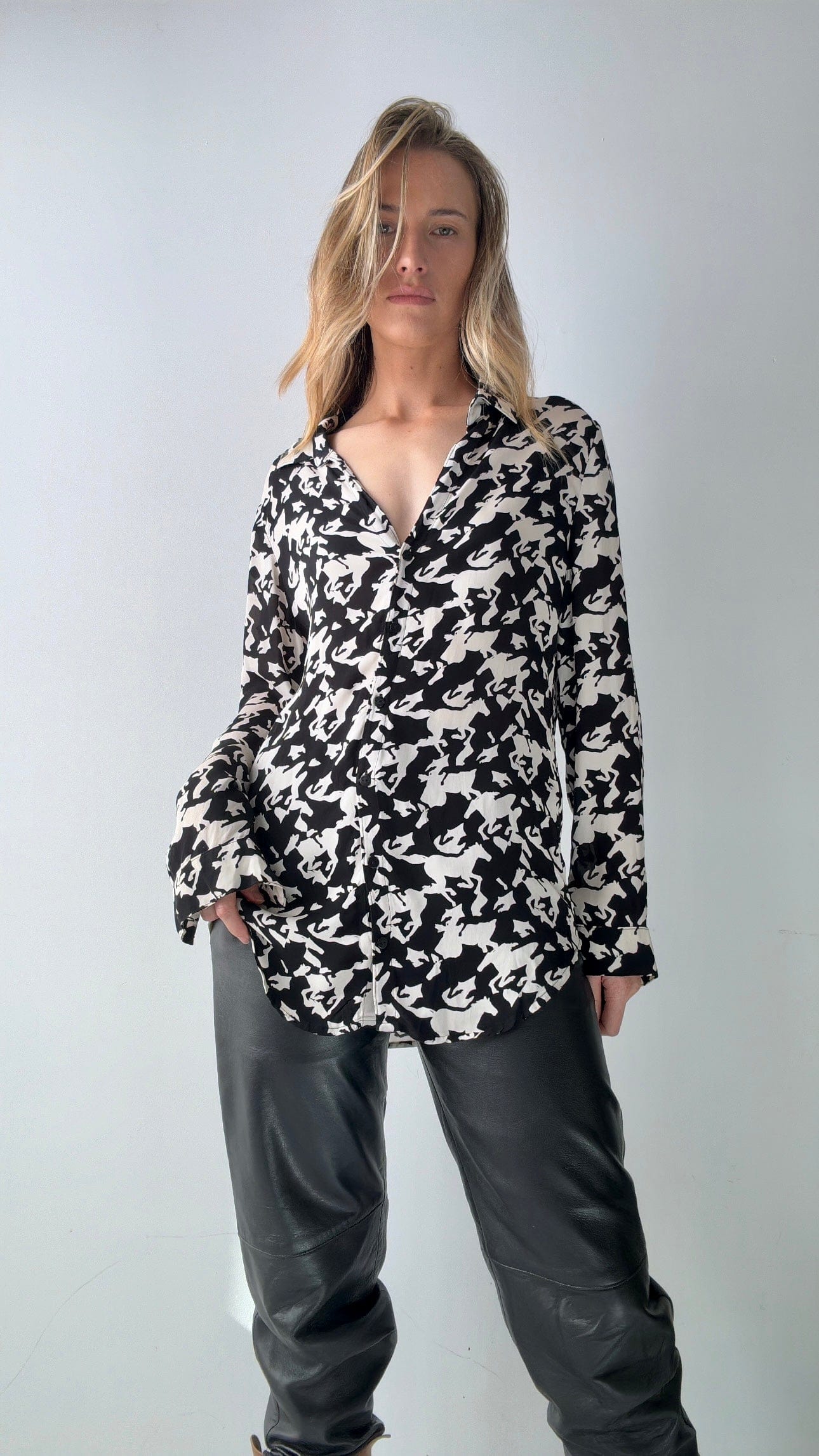 Sistergolden Fabienne Chapot Stallion shirt