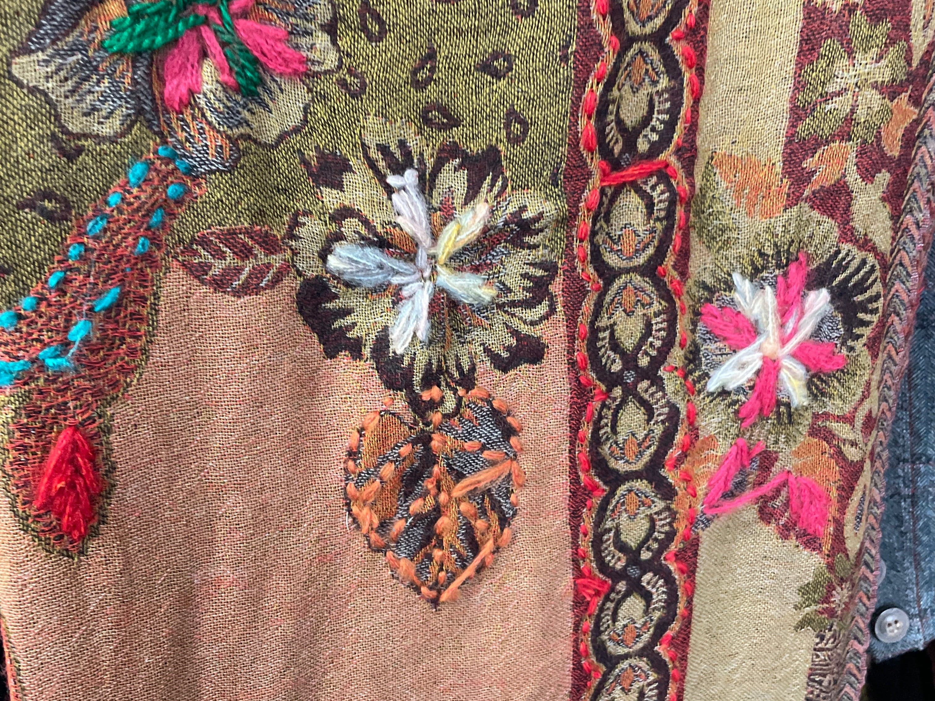 Sistergolden Fine Woollen Embroidered Scarf Brown