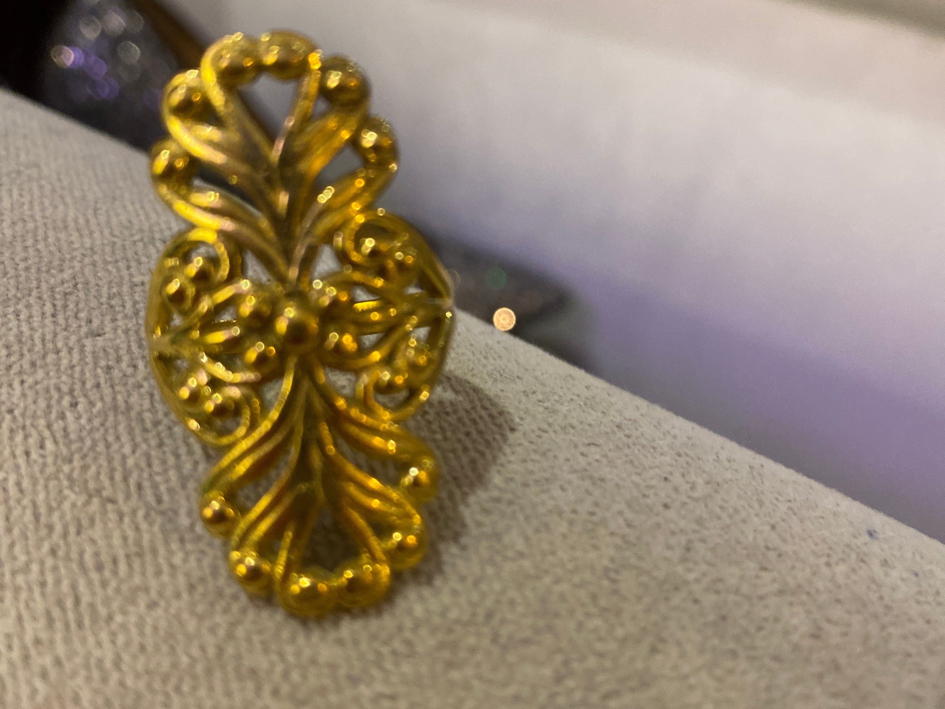 Sistergolden Fleur Brass Ring