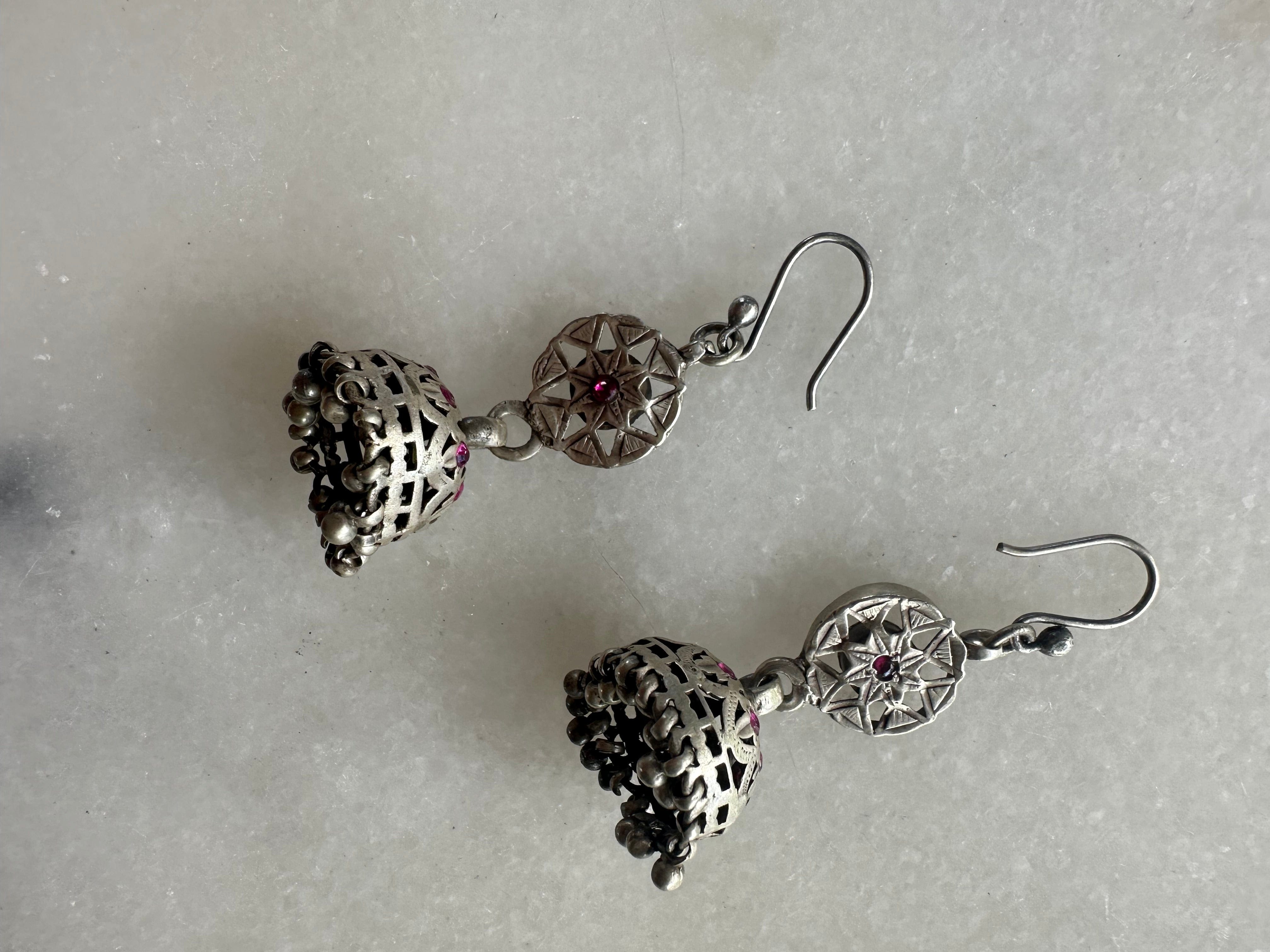 Sistergolden Hindi Bell #2 Silver handmade earrings