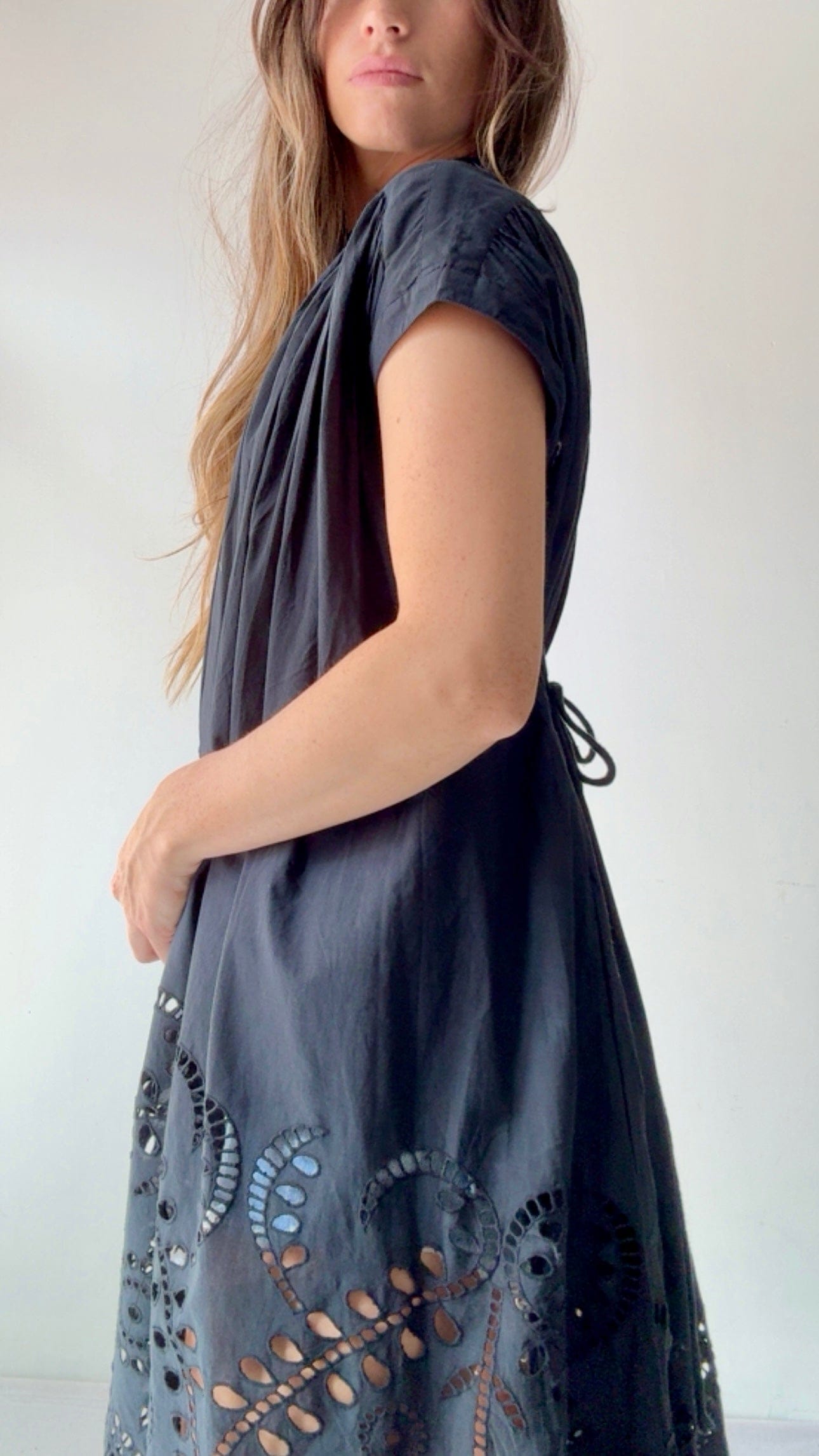 Sistergolden Japanese Midi Black Dress