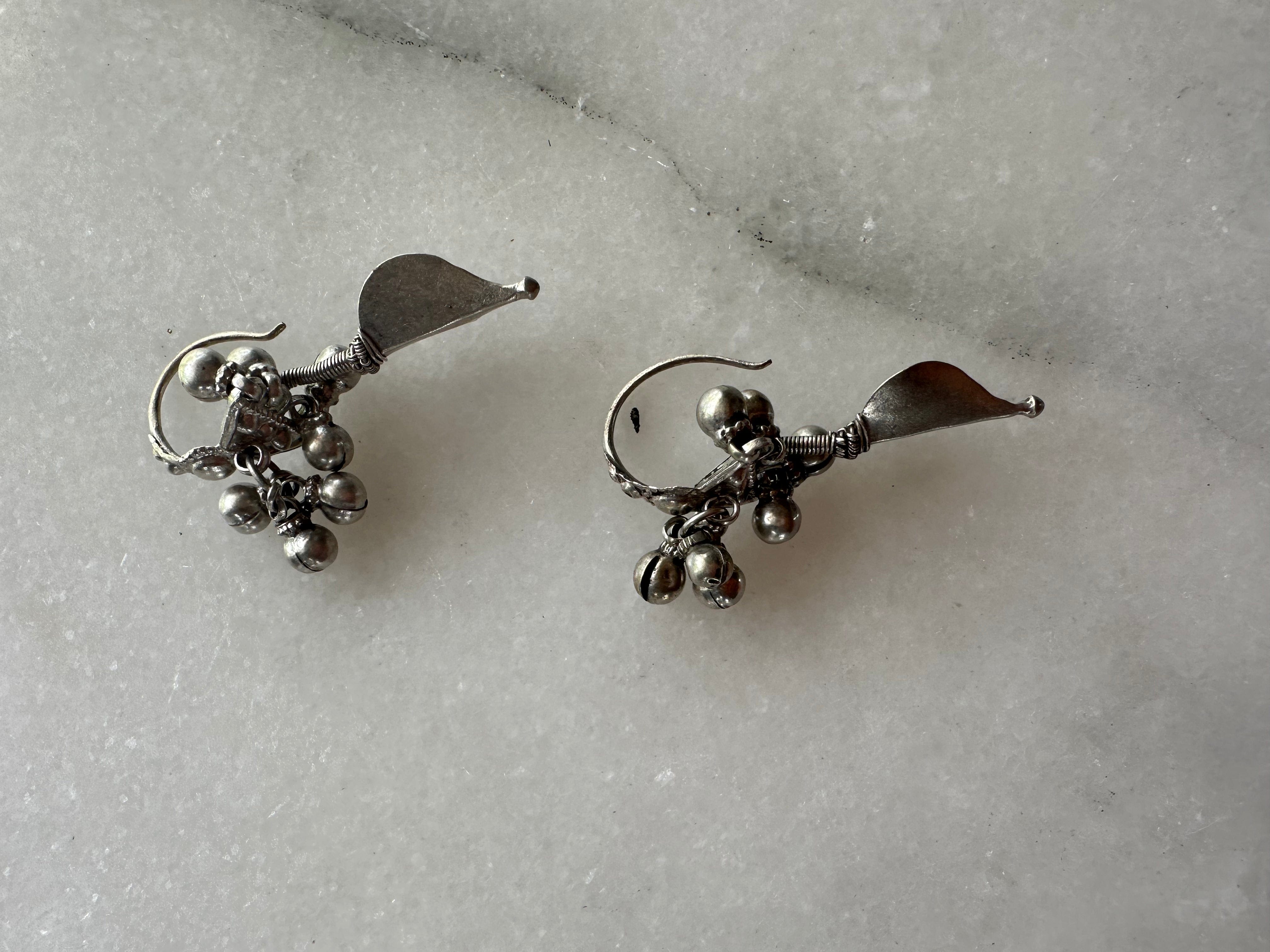 Sistergolden Kali Dagger Silver handmade earrings
