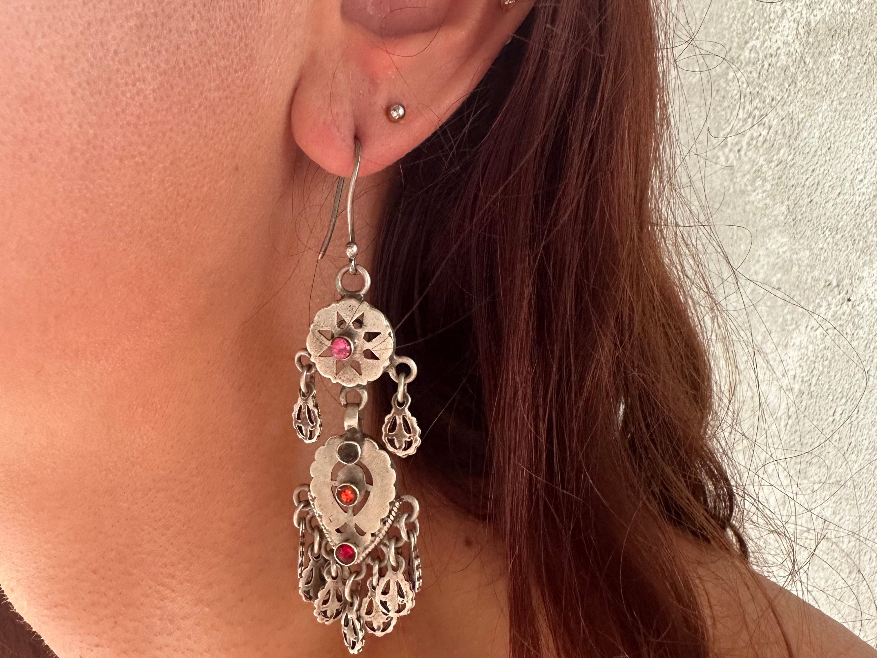 Sistergolden Lakshmi Jewel #5 Silver handmade earrings
