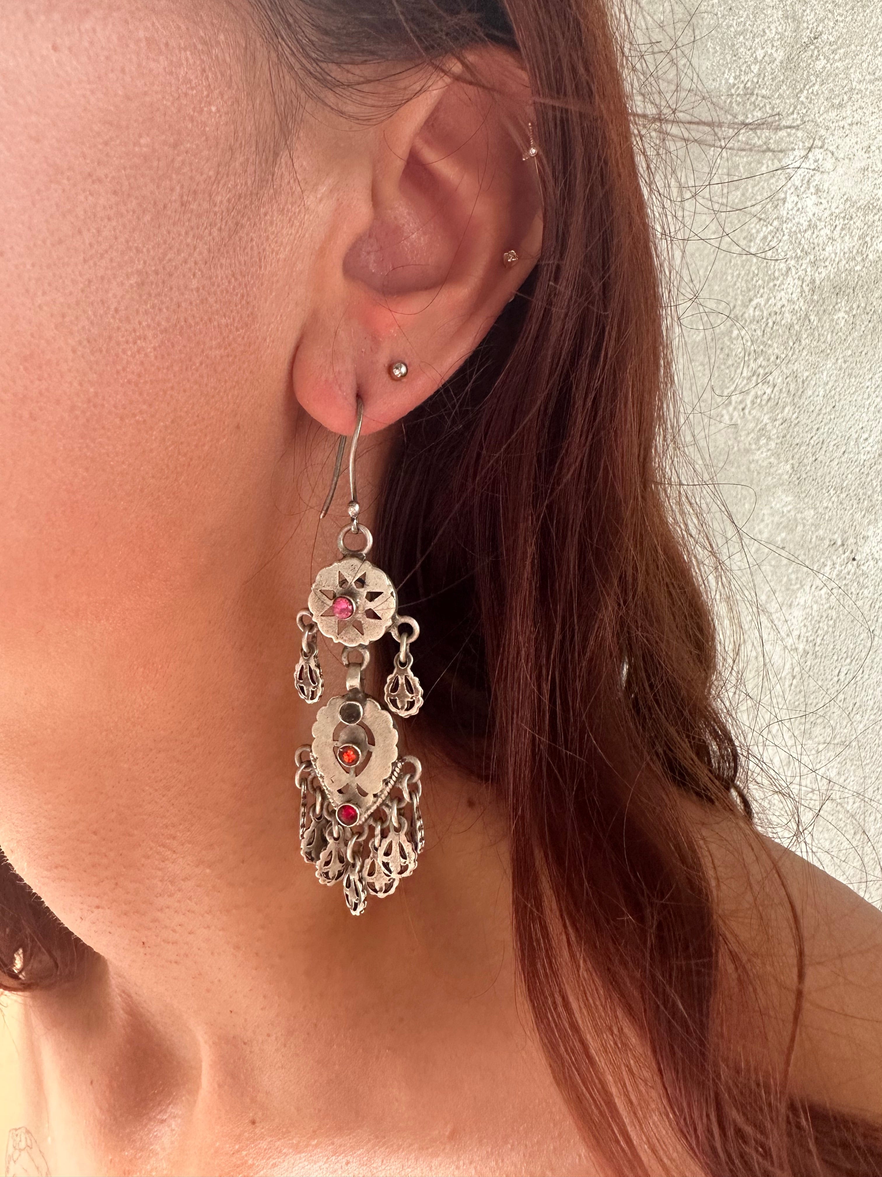 Sistergolden Lakshmi Jewel #5 Silver handmade earrings