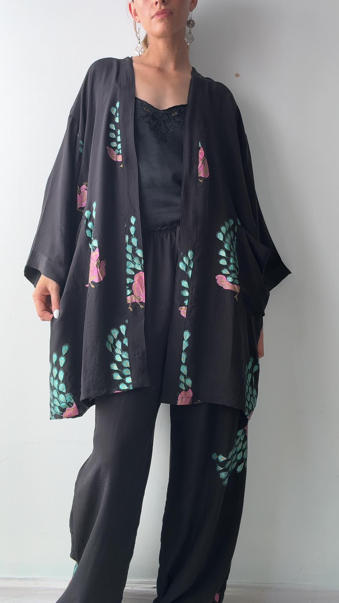 Sistergolden Peacock Silk Lounging Set Short