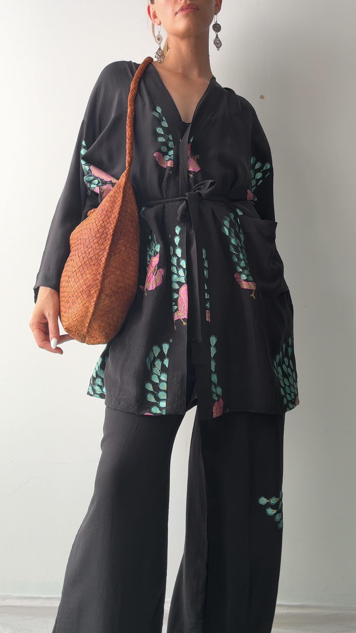 Sistergolden Peacock Silk Lounging Set Short