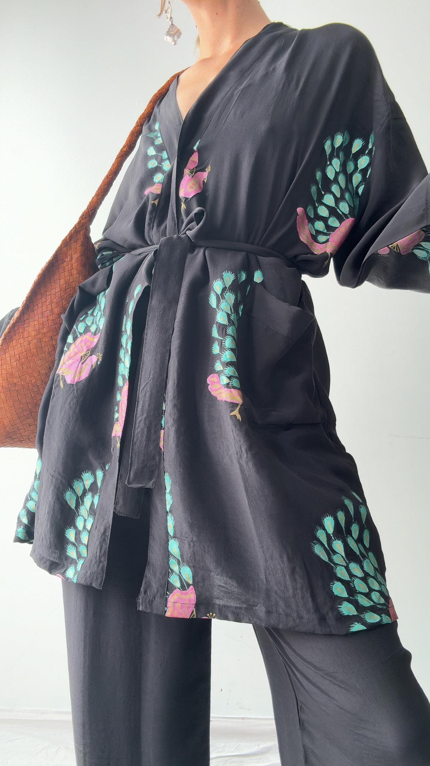 Sistergolden Peacock Silk Lounging Set Short
