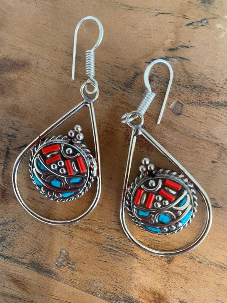 Sistergolden Perch Turquoise Coral Tibetan Earrings