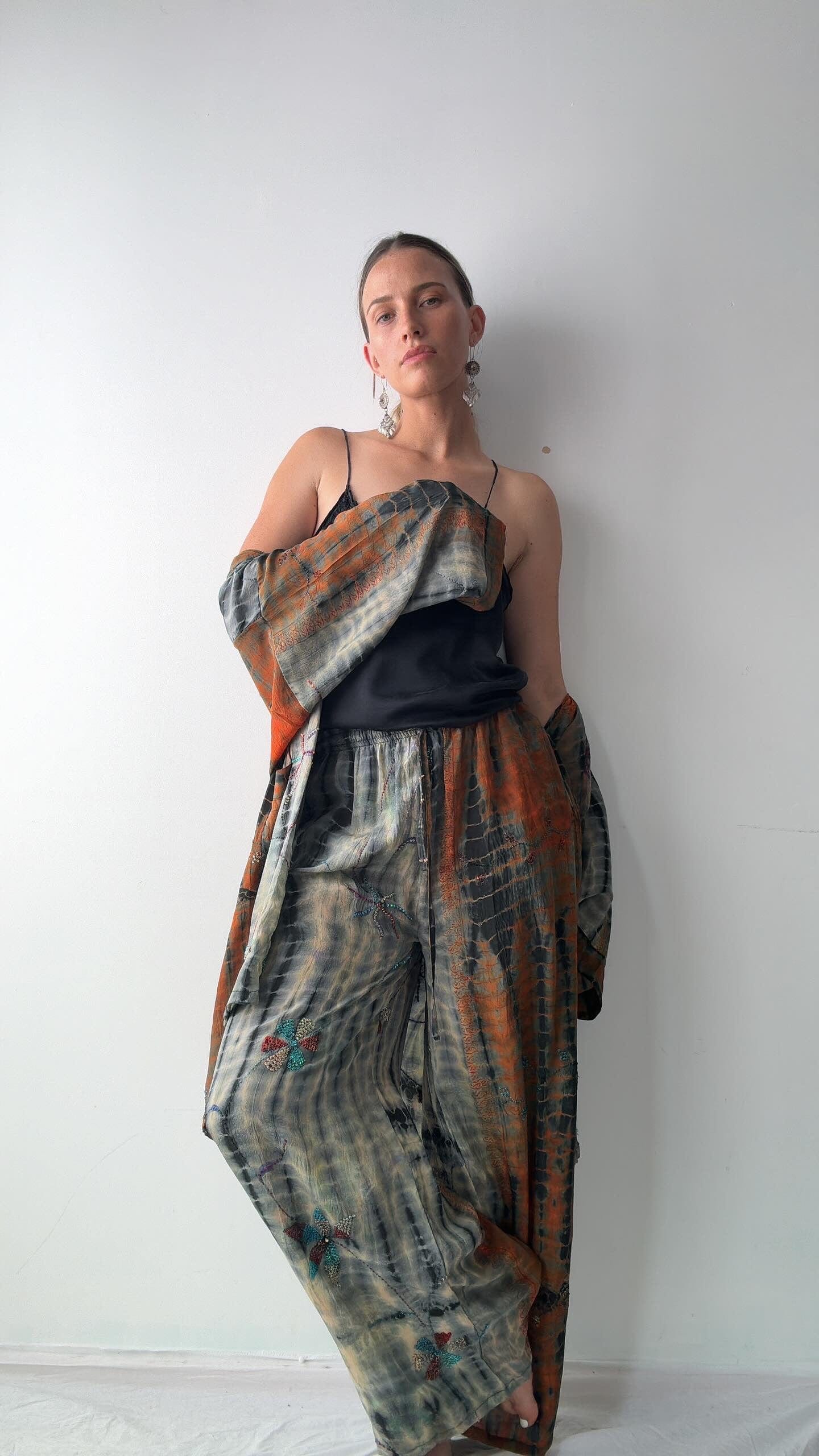 Sistergolden Phoenix Silk Lounging Set Short