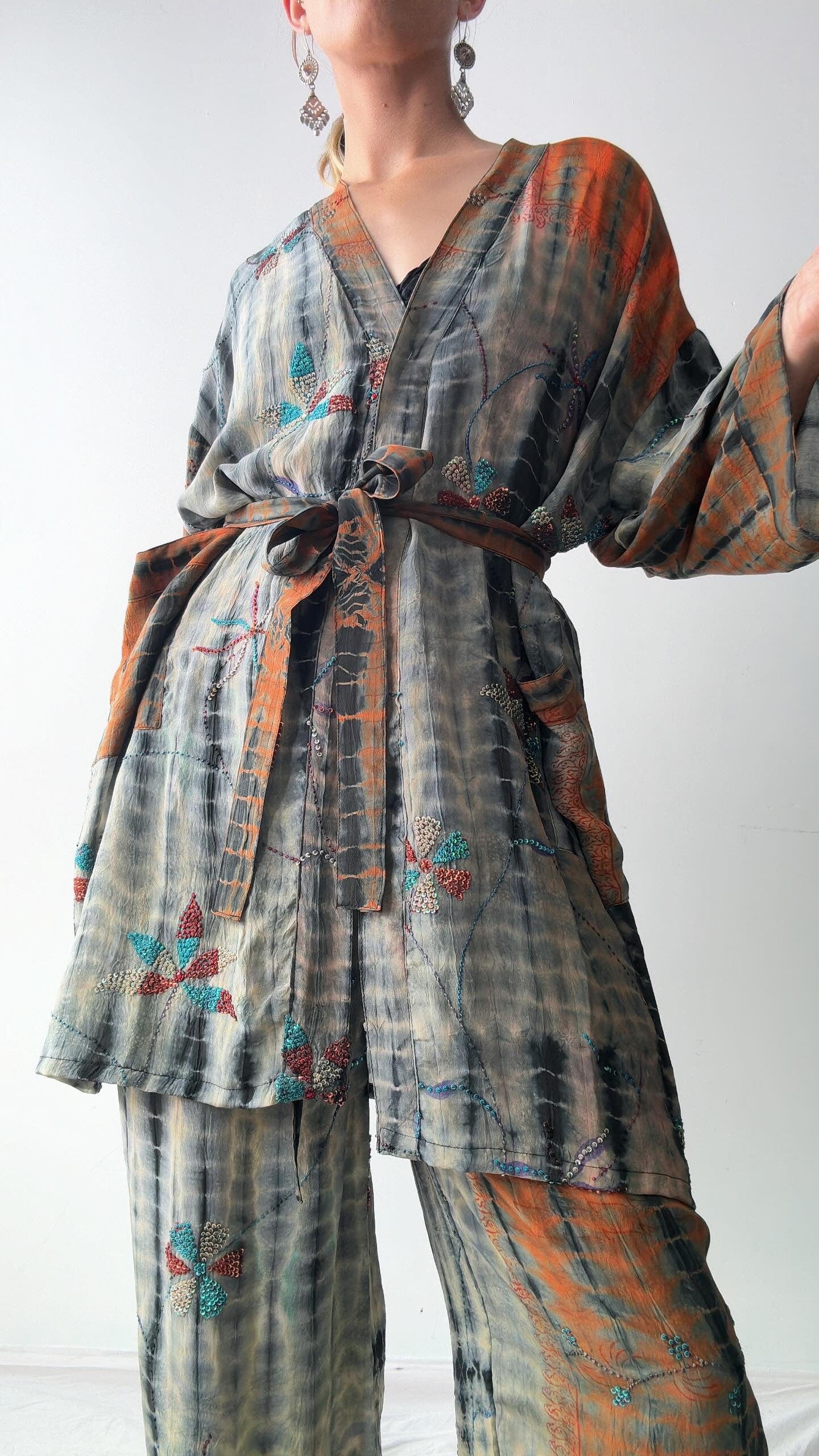 Sistergolden Phoenix Silk Lounging Set Short