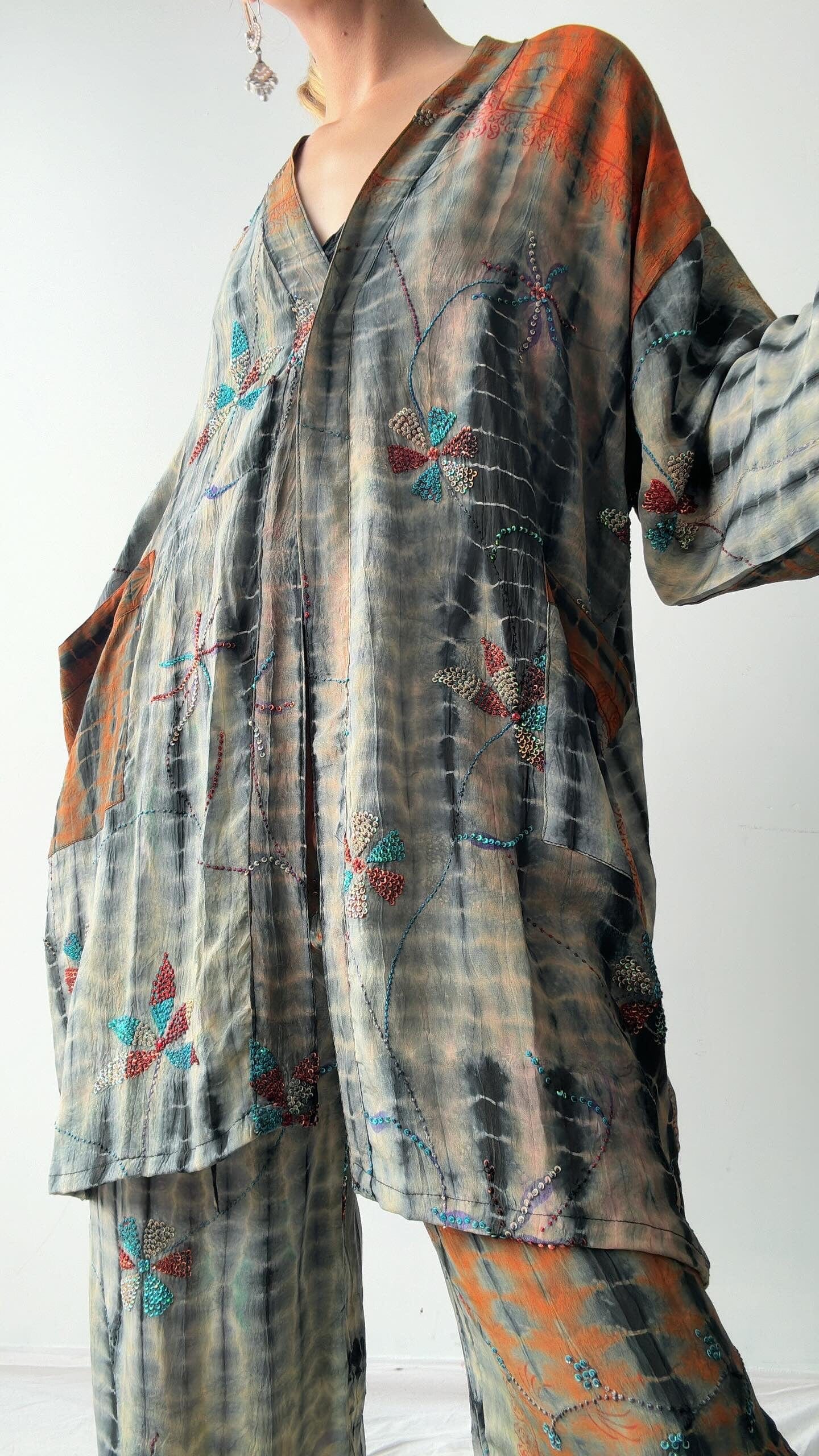 Sistergolden Phoenix Silk Lounging Set Short