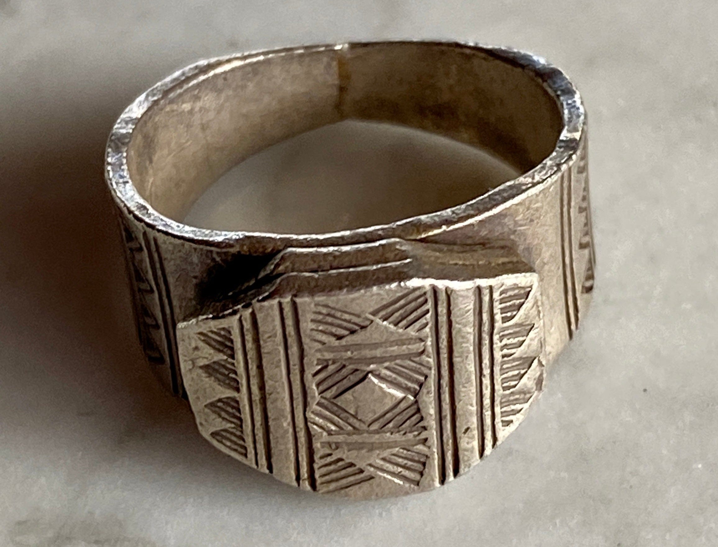 SisterGolden Rings Belted Aztec Silver Ring