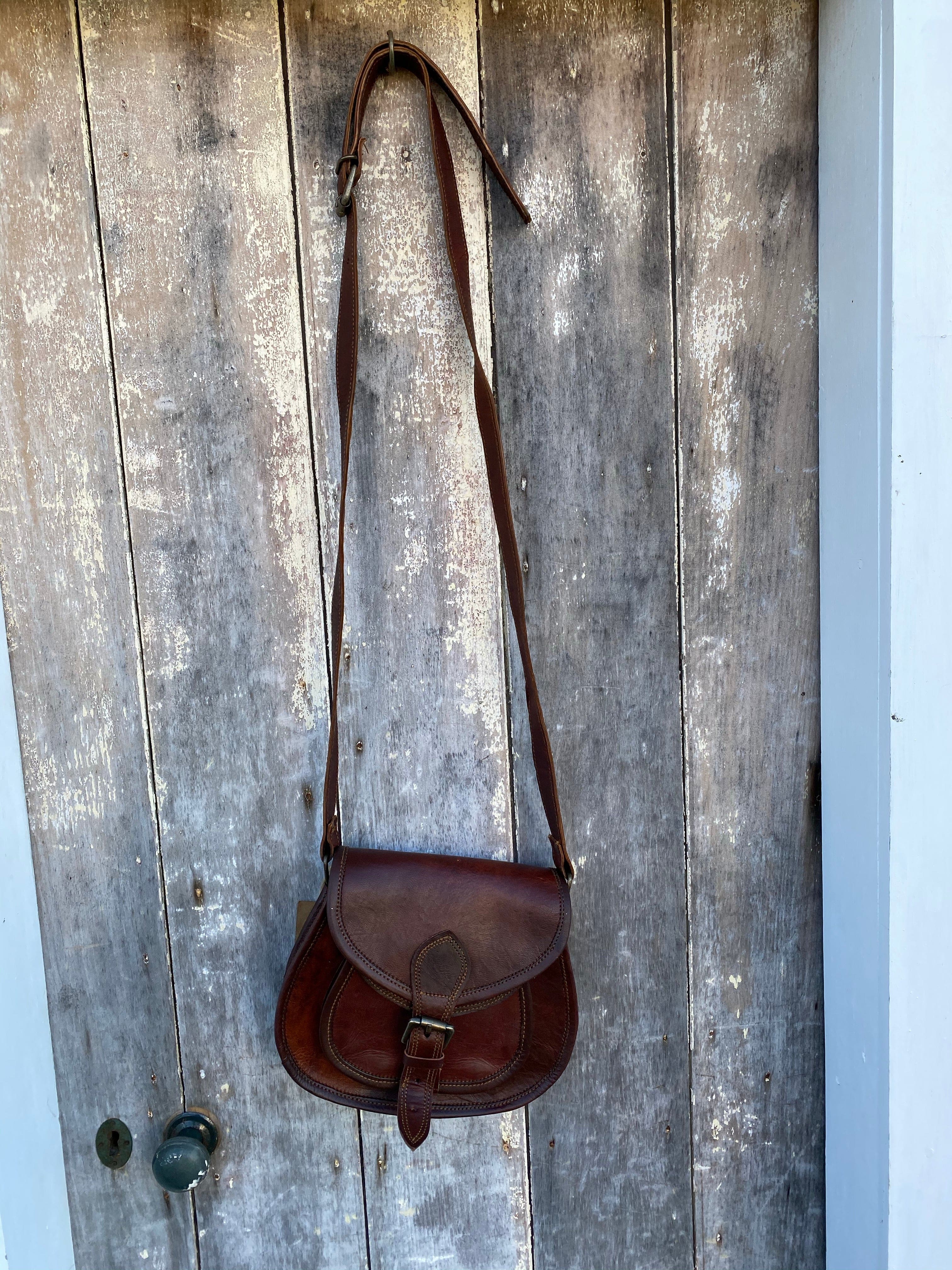 SisterGolden Satchels Small Leather Single Buckle Bag