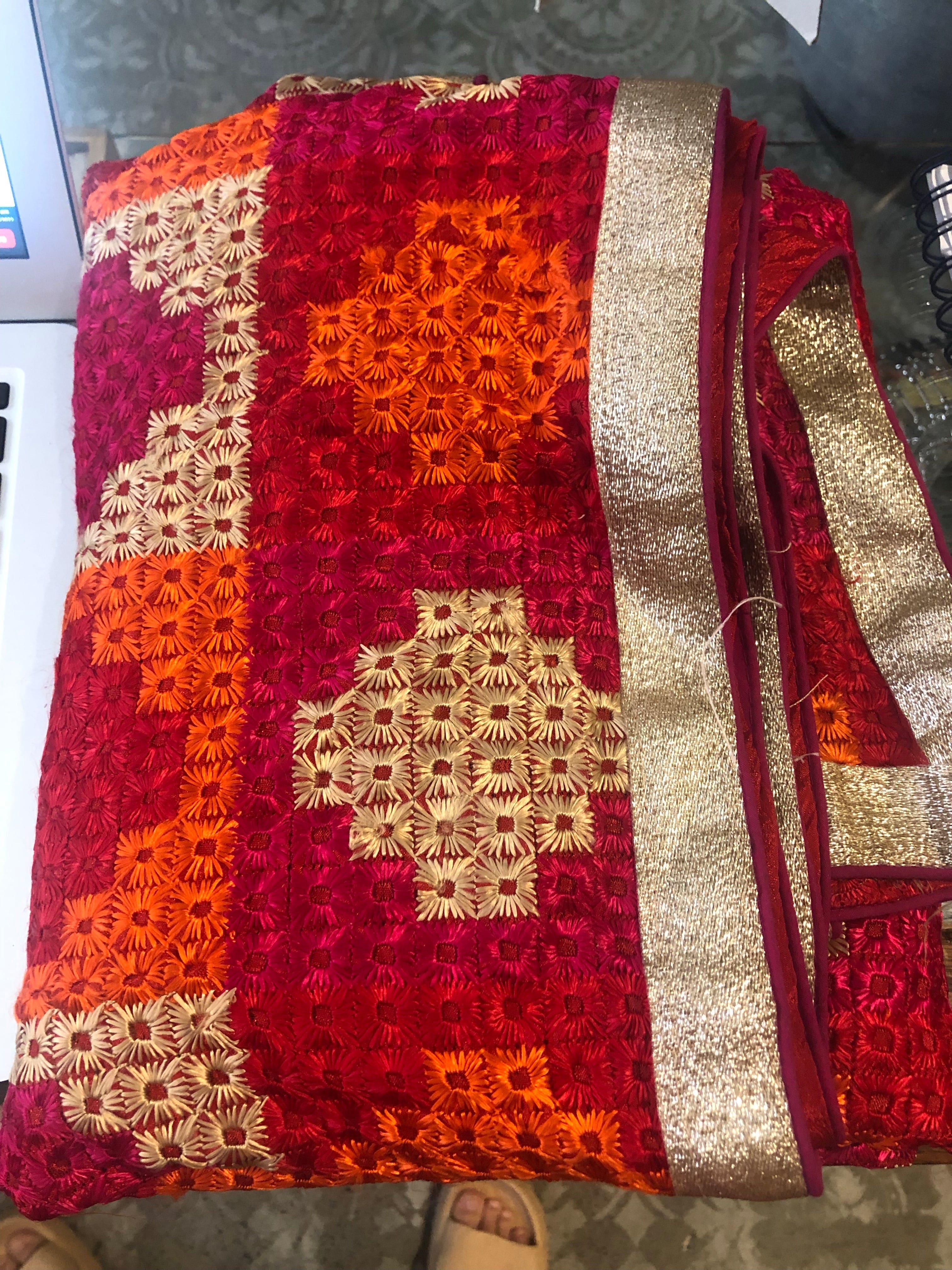 Sistergolden Scarlet Geo Vintage Throw