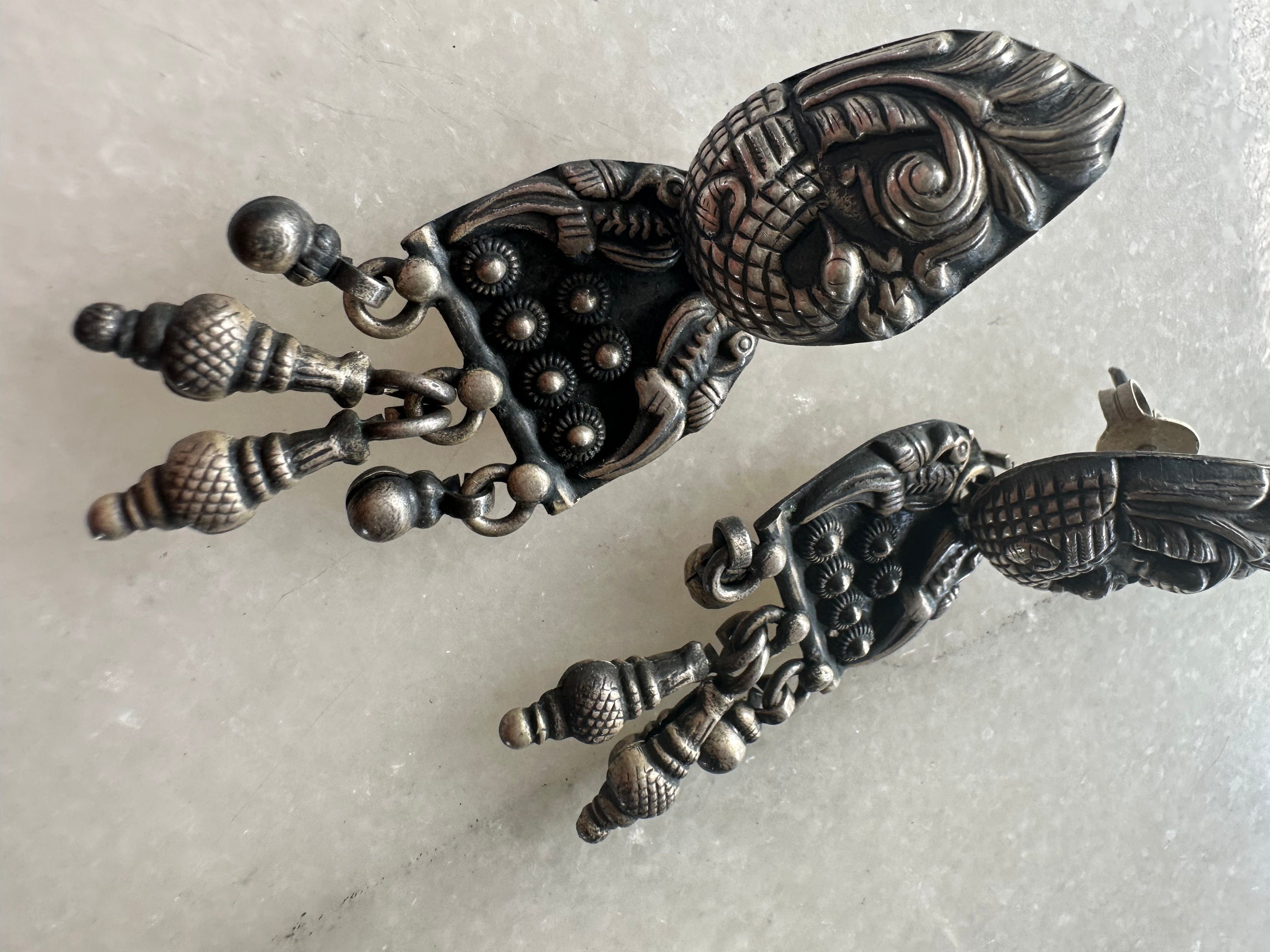 Sistergolden Shakti Silver handmade earrings Someone