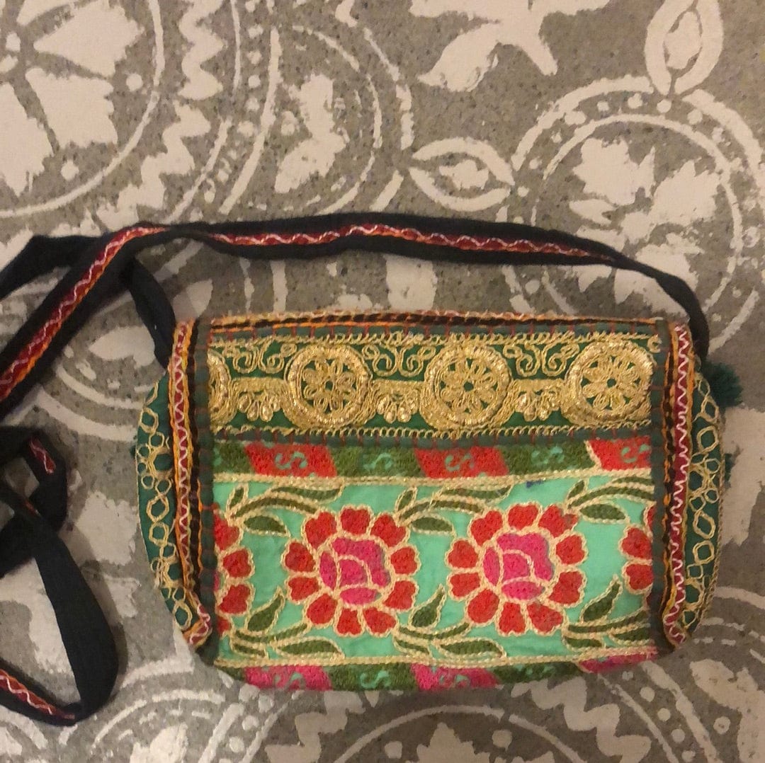 Sistergolden Tassel Cross Body Bag