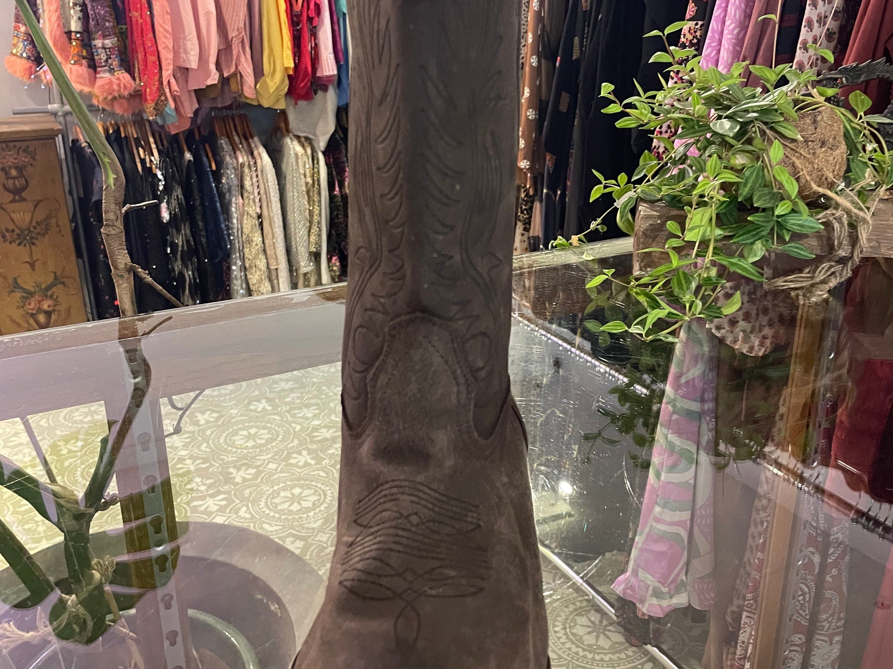 Sistergolden Vintage Cowboy Boots Willie