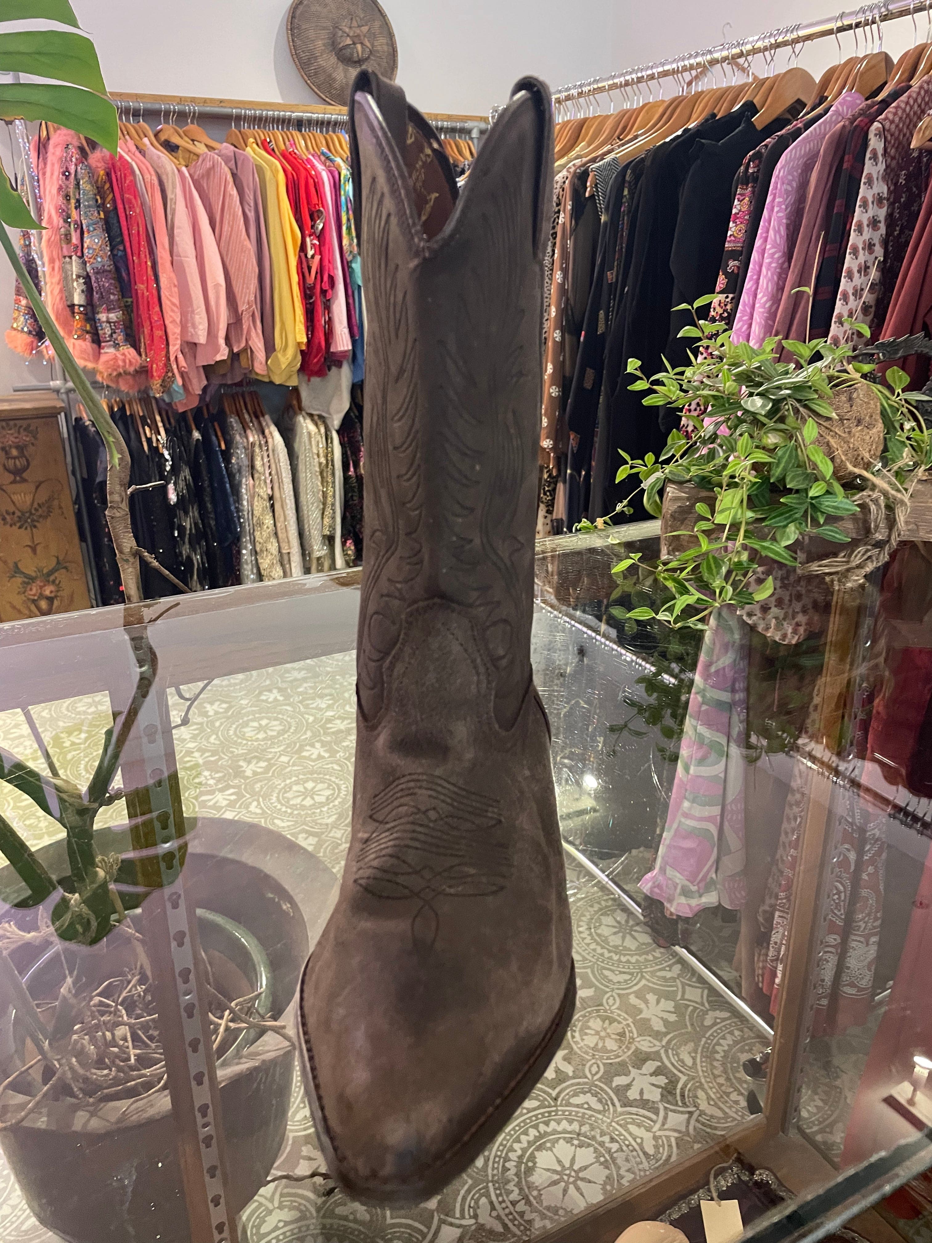 Sistergolden Vintage Cowboy Boots Willie