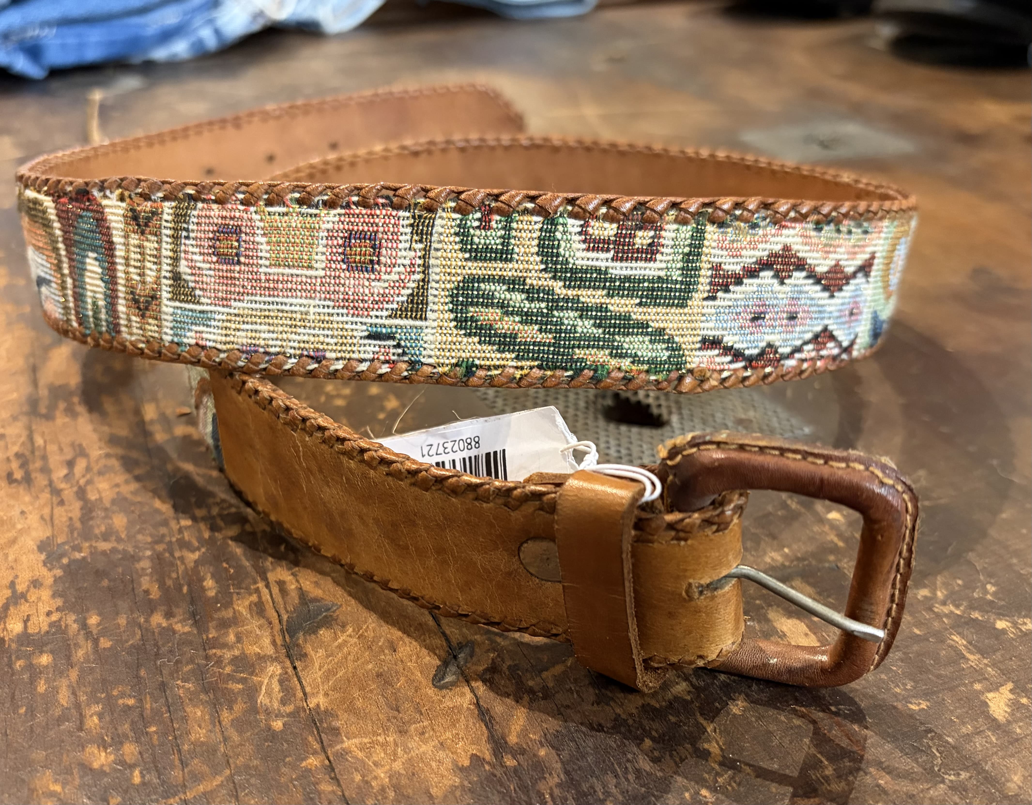 Sistergolden Vintage Crystal Guatemalan Belt