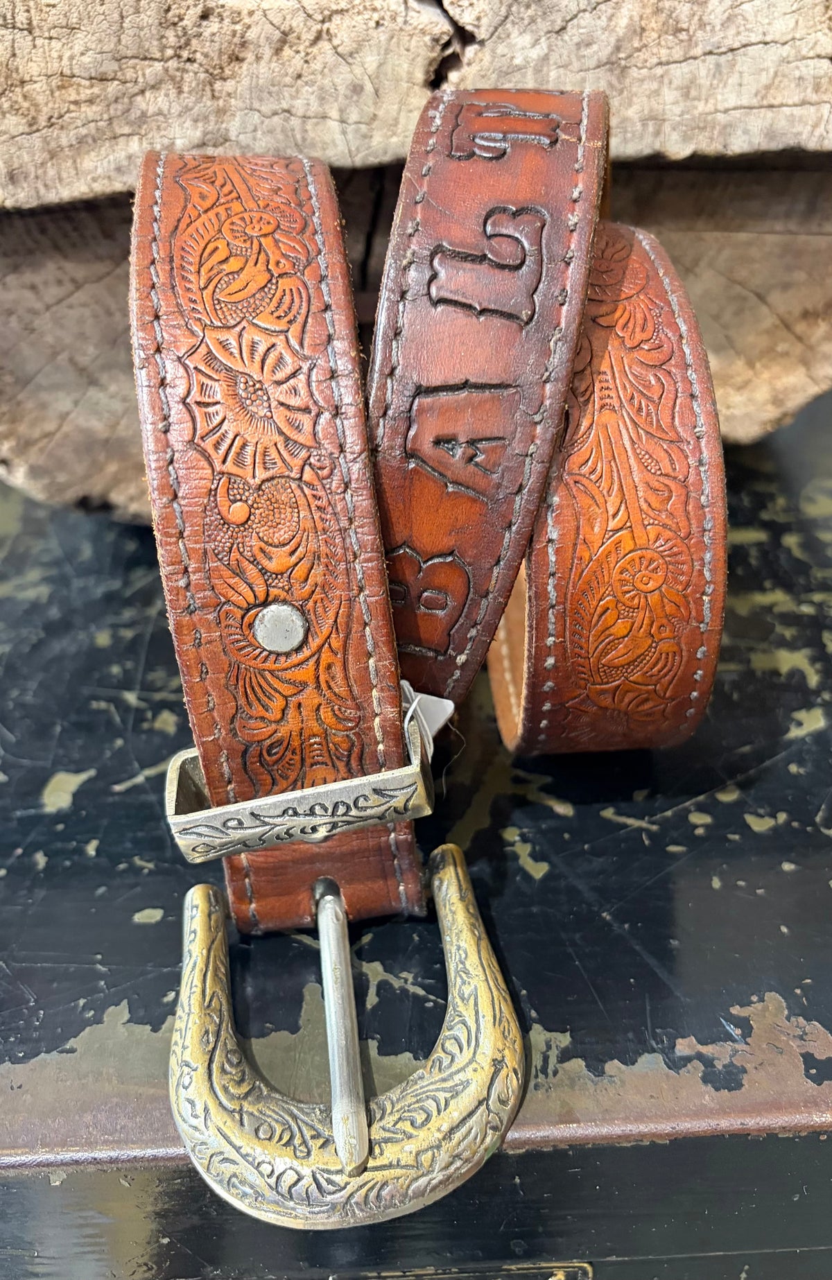 Sistergolden Vintage Fern Hand Tooled Belt 43.5
