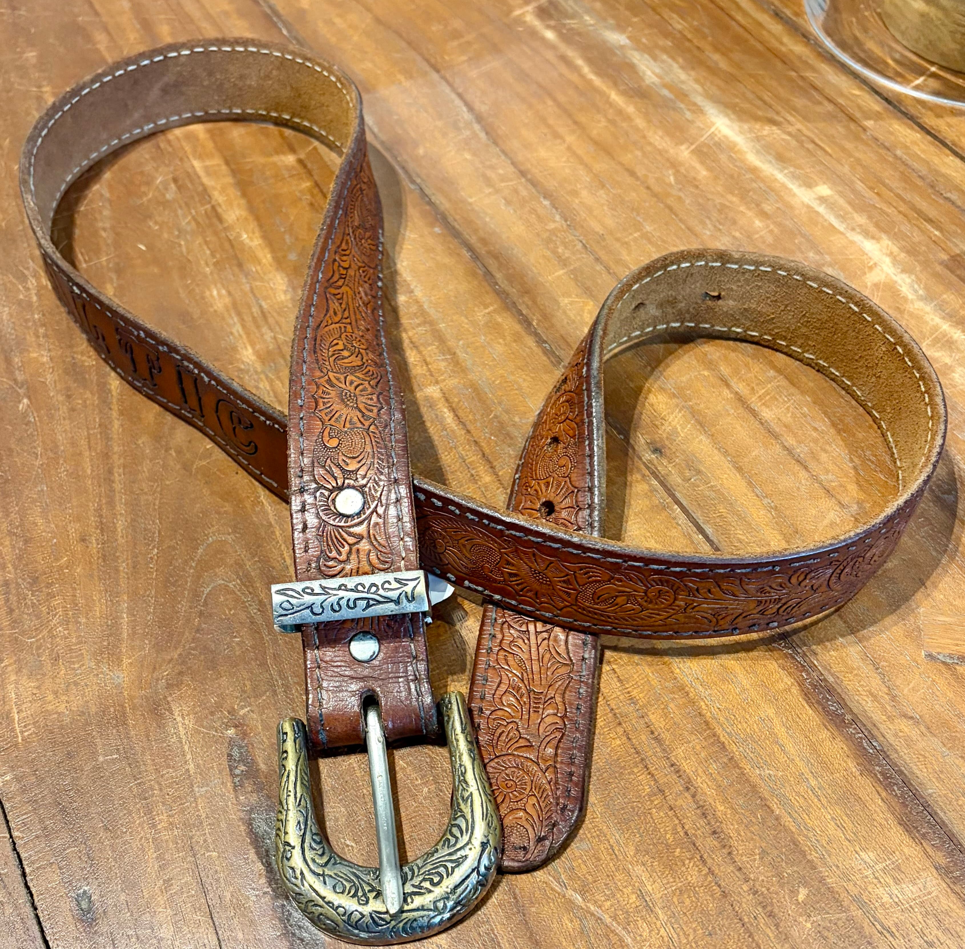 Sistergolden Vintage Fern Hand Tooled Belt 43.5