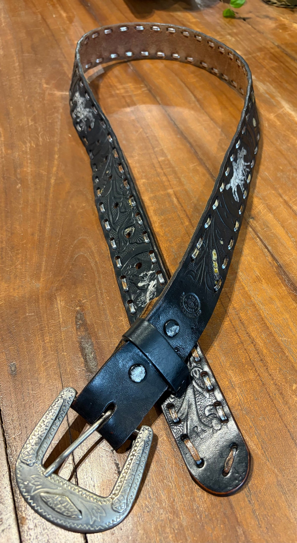 Sistergolden Vintage Horse Hand Tooled Belt 42”