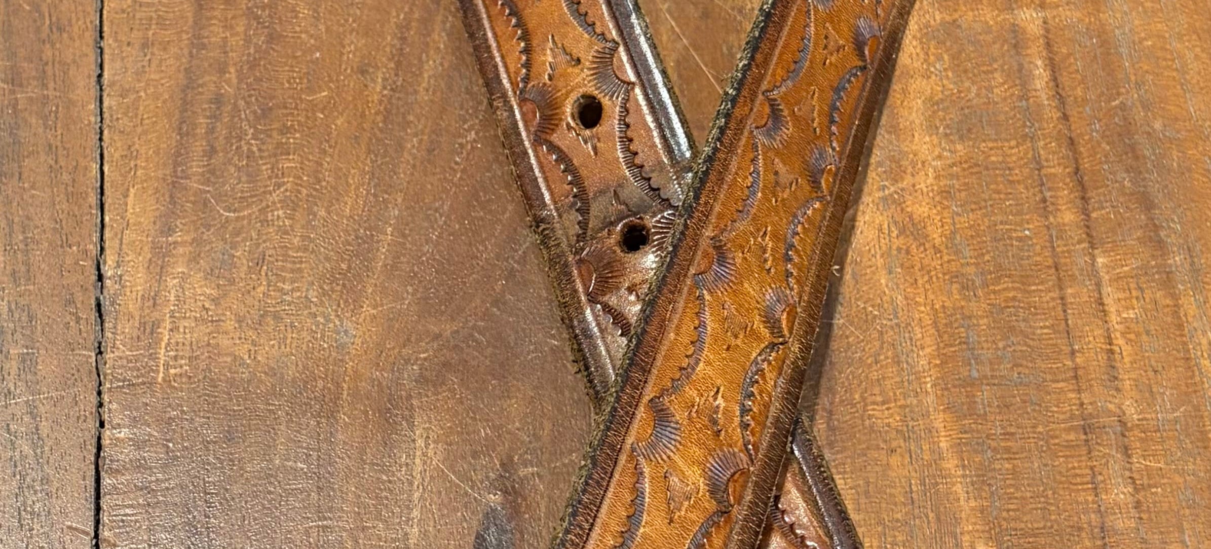 Sistergolden Vintage Radial Hand Tooled Belt 42”