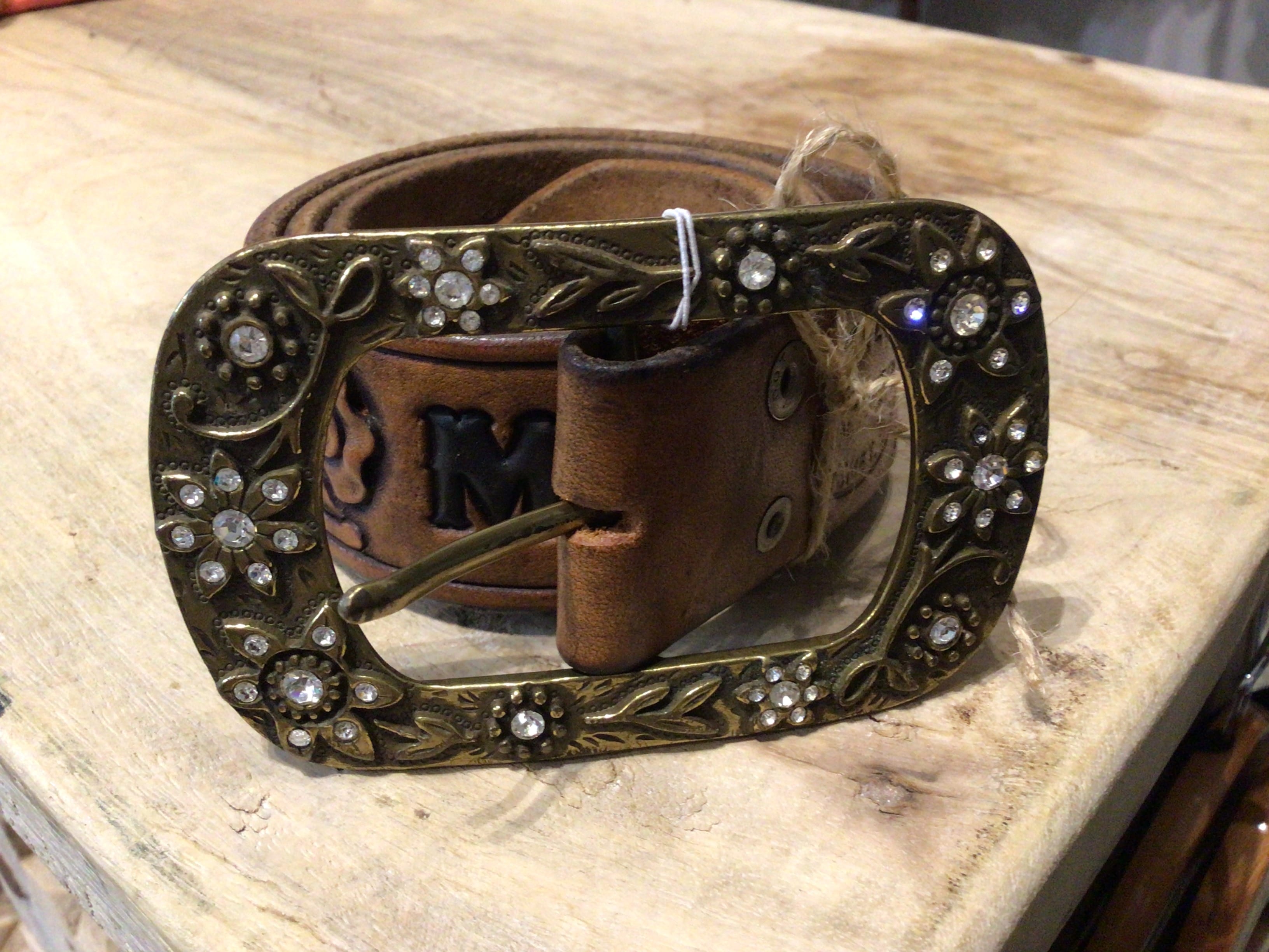 Sistergolden Vintage Rose Hand Tooled Belt 32.5”