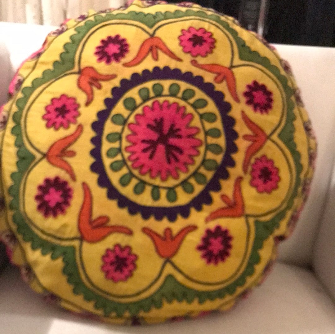 Sistergolden Vision Filled Round Cushion #14