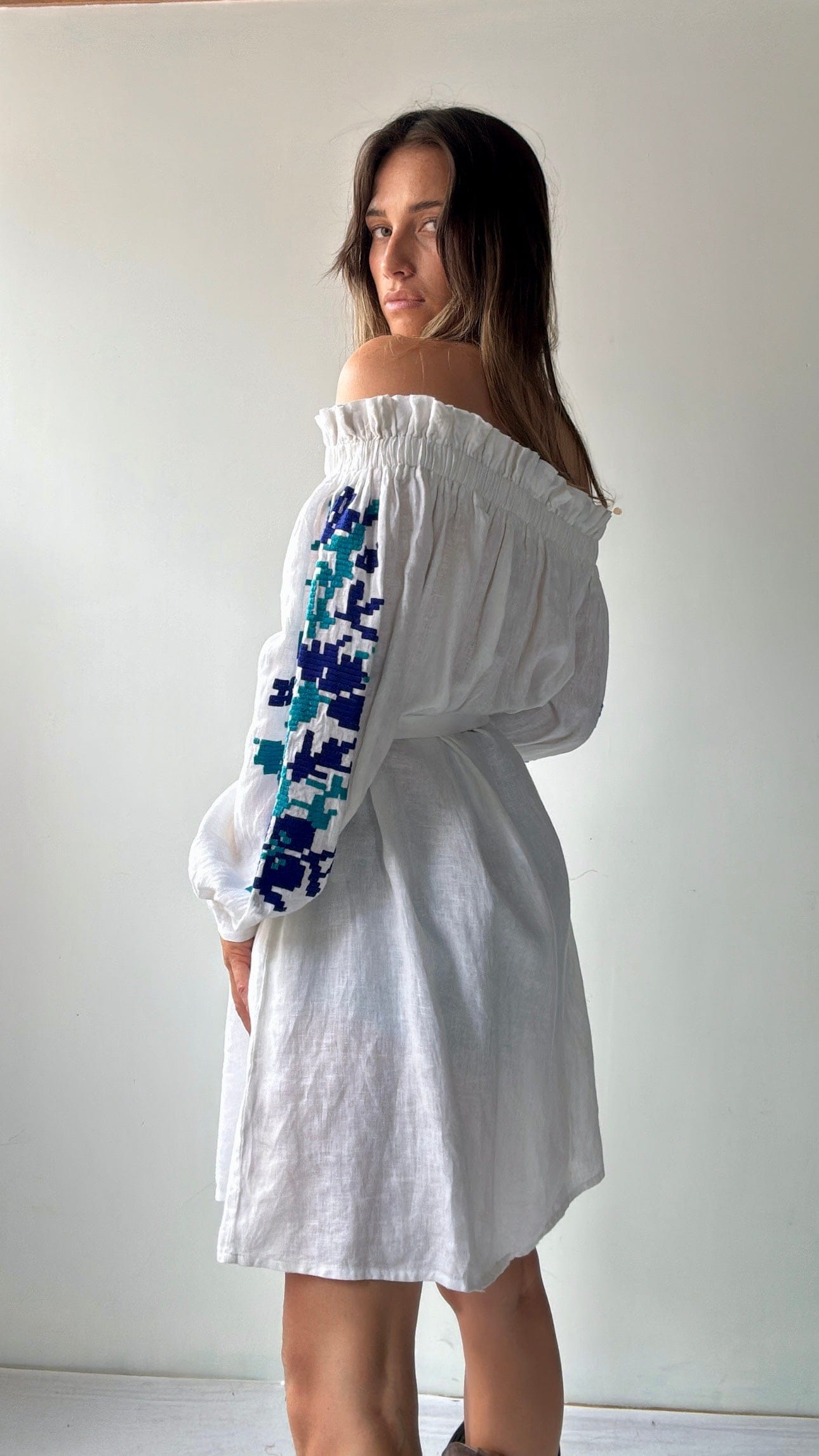 Sistergolden White Linen Dress/Off Shoulder
