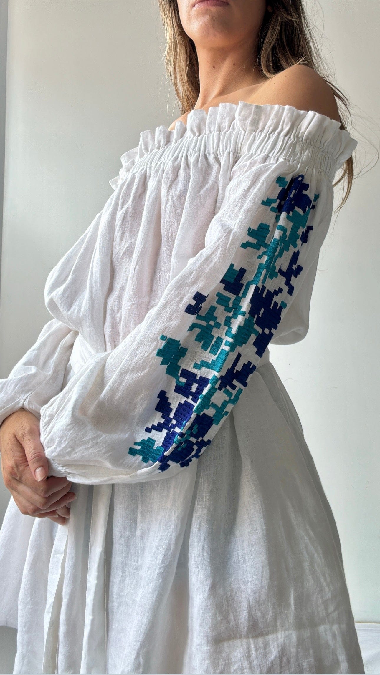 Sistergolden White Linen Dress/Off Shoulder